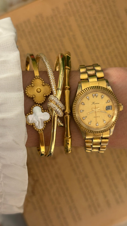 Vintage Kurisu Fluted Bezel Date Window Watch in Gold Tone Quartz