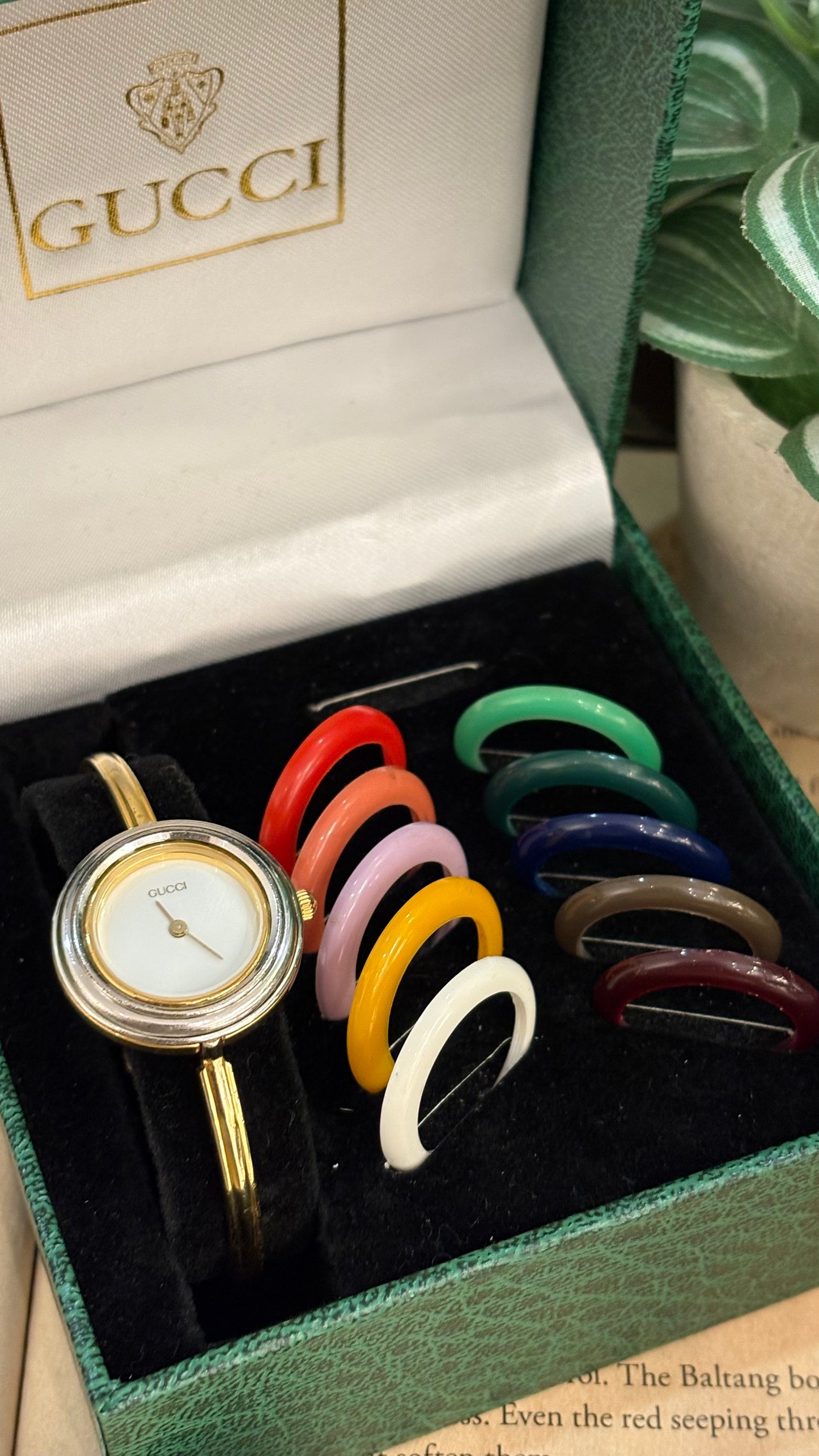 Extremely Rare Gucci Interchangeable Bezel Bangle Watch with Metal Bezel Set in Gold Tone Quartz Swiss