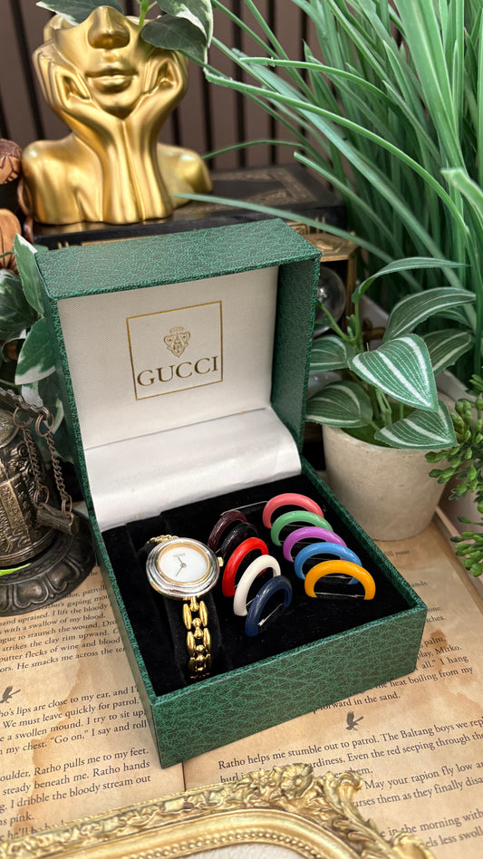 Extremely Rare Gucci Interchangeable Bezel Rice Link Watch with Metal Bezel Set in Gold Tone Quartz Swiss