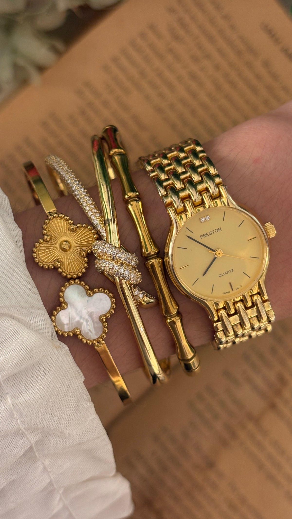 Vintage Preston Classic Watch in Gold Tone Quartz