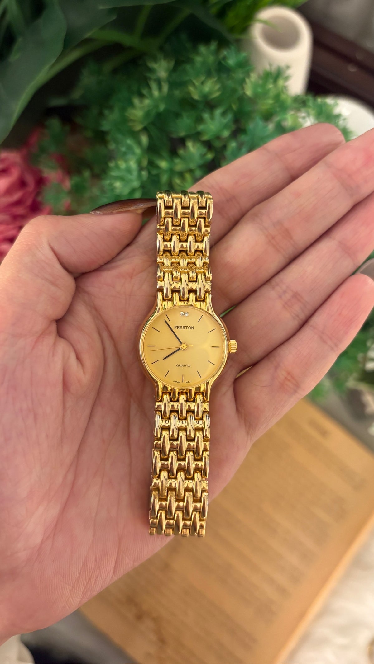 Vintage Preston Classic Watch in Gold Tone Quartz