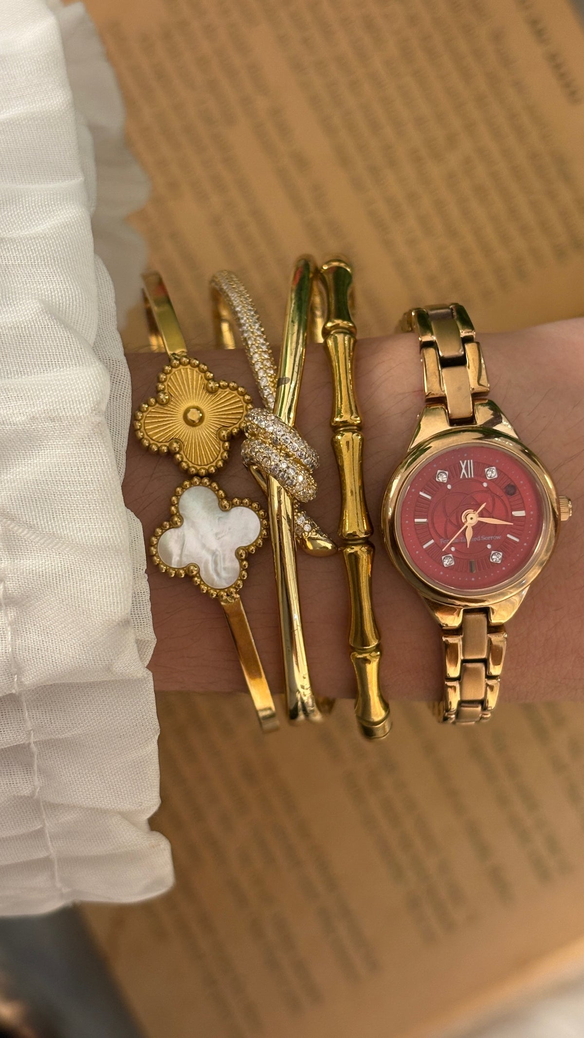 Rare Vintage Bungo Stray Dogs Red Dial Watch in Rose Gold Tone Quartz