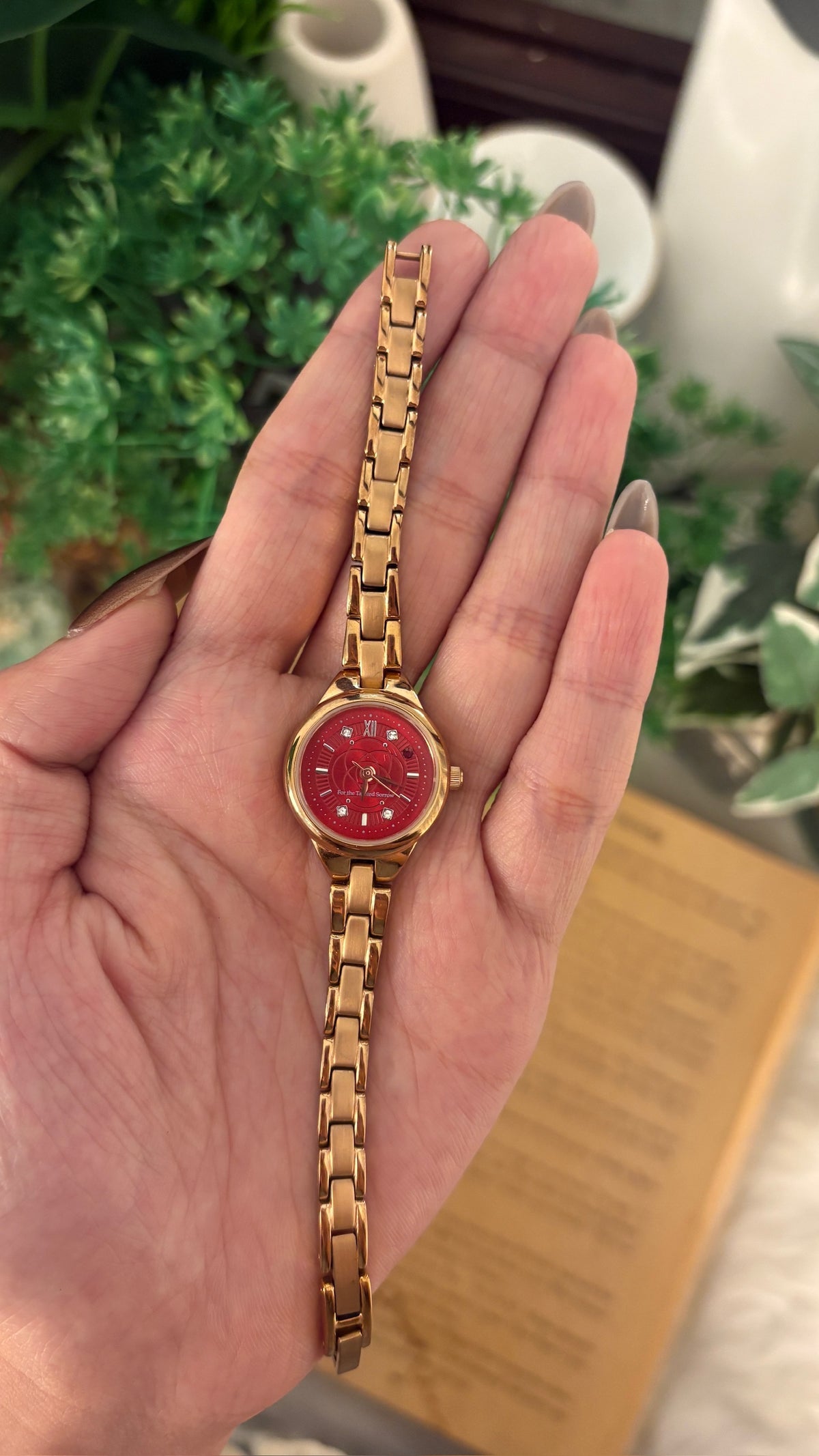 Rare Vintage Bungo Stray Dogs Red Dial Watch in Rose Gold Tone Quartz