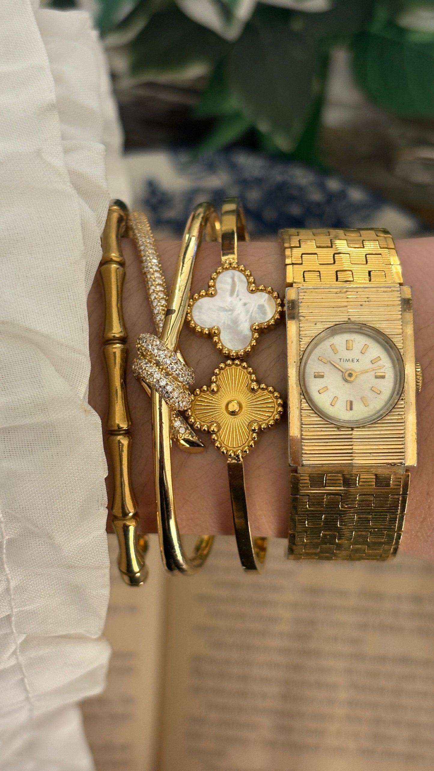 Rare Vintage Timex Unibracelet Watch in Gold Tone Manual Wind