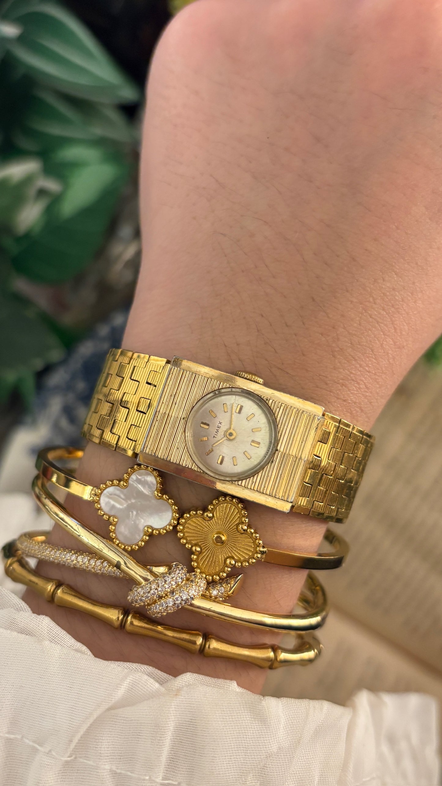Rare Vintage Timex Unibracelet Watch in Gold Tone Manual Wind