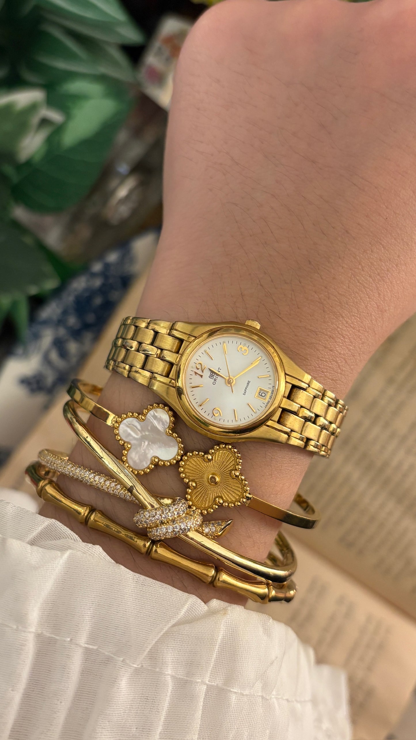 Rare Vintage Orient Seiko Sapphire Glass with Date Window Watch in Gold Tone Quartz