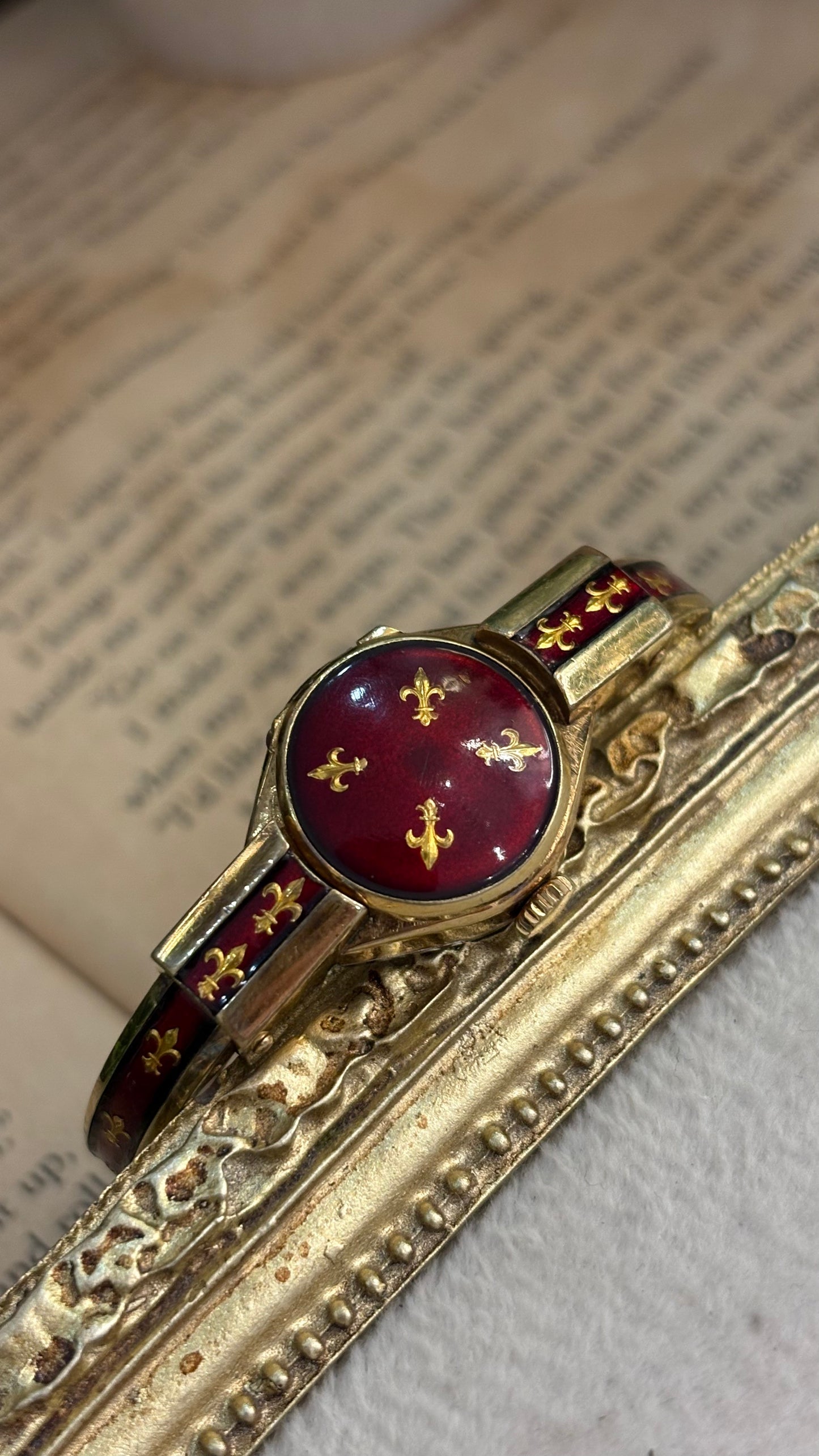 Extremely Rare Vintage Chandler Swiss Peekaboo Watch Deep Crimson Gold Fleur-de-lis Accent