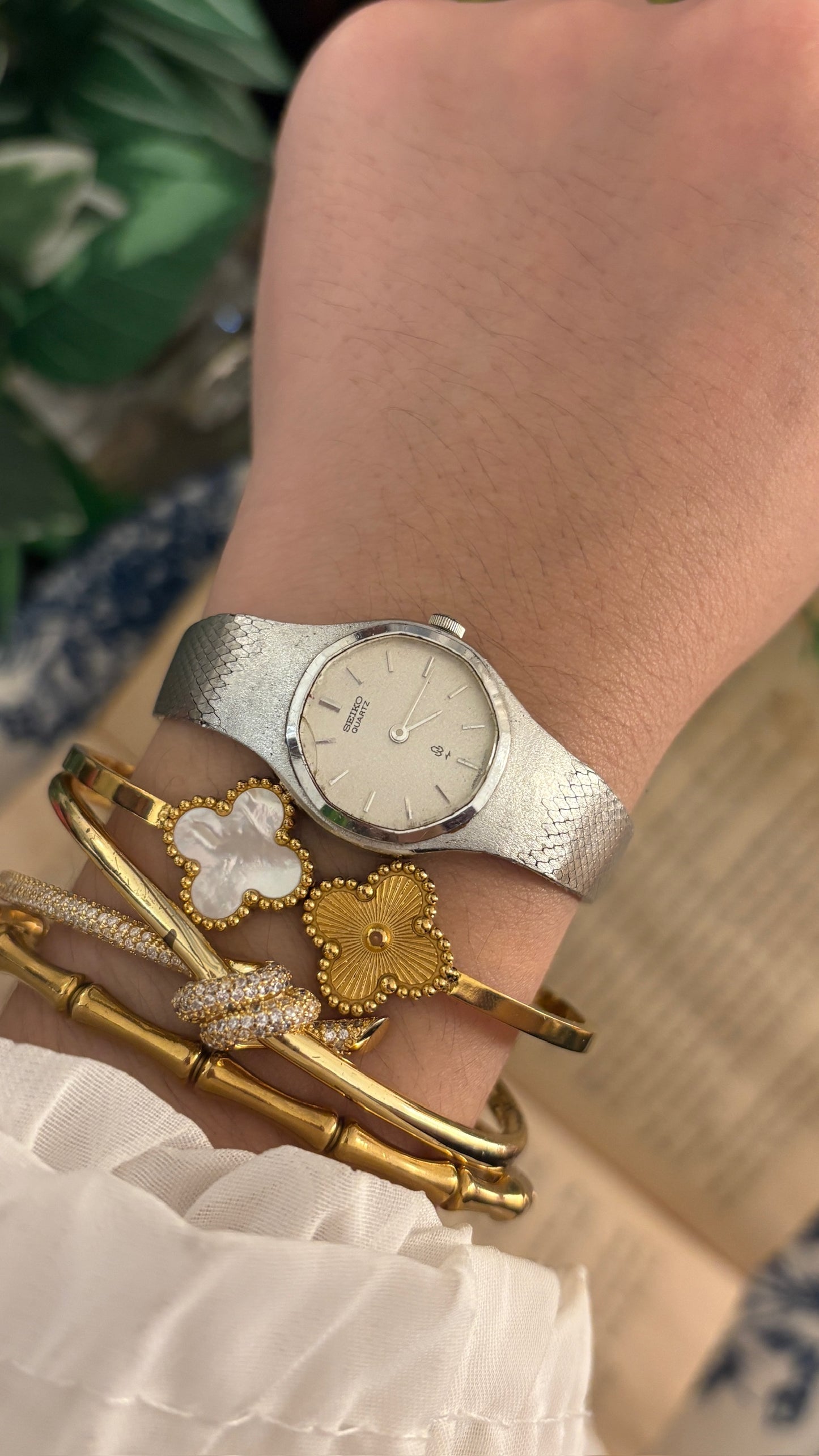 Vintage Seiko Geometric Dress Watch in Silver Tone Quartz