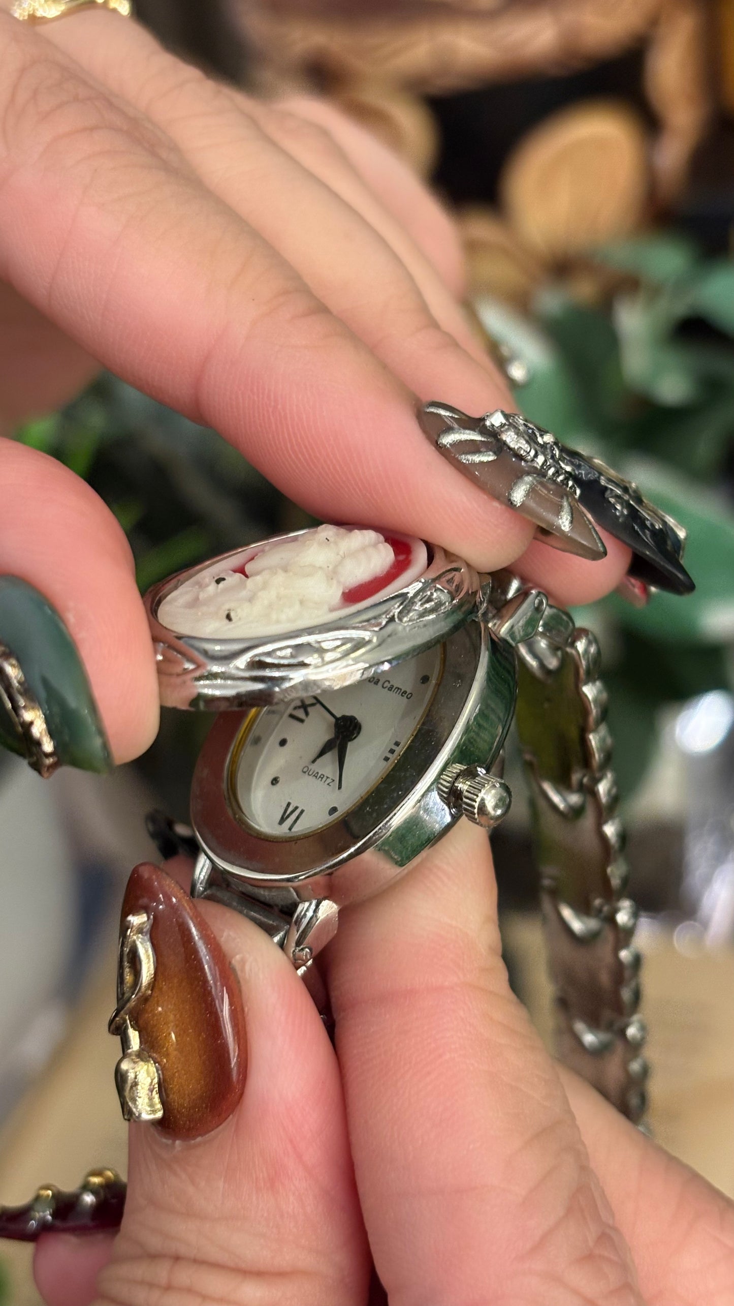 Extremely Rare Vintage Marba Red Cameo Peekaboo Watch in Silver Tone Quartz