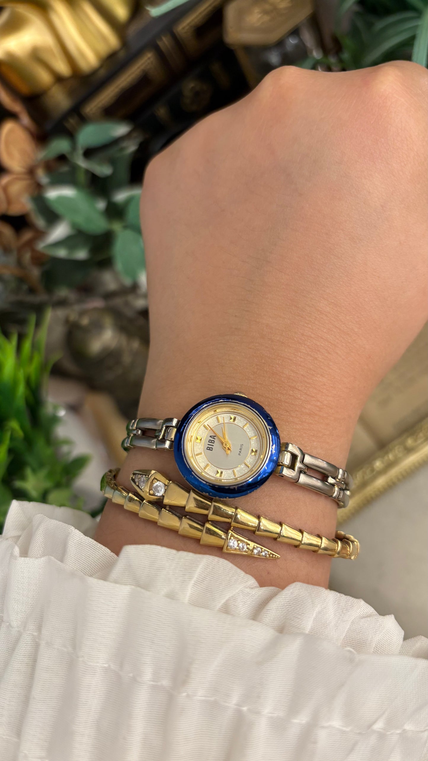 Rare Vintage BIBA Metallic Blue Bezel Chain Link Watch in Silver Tone Quartz
