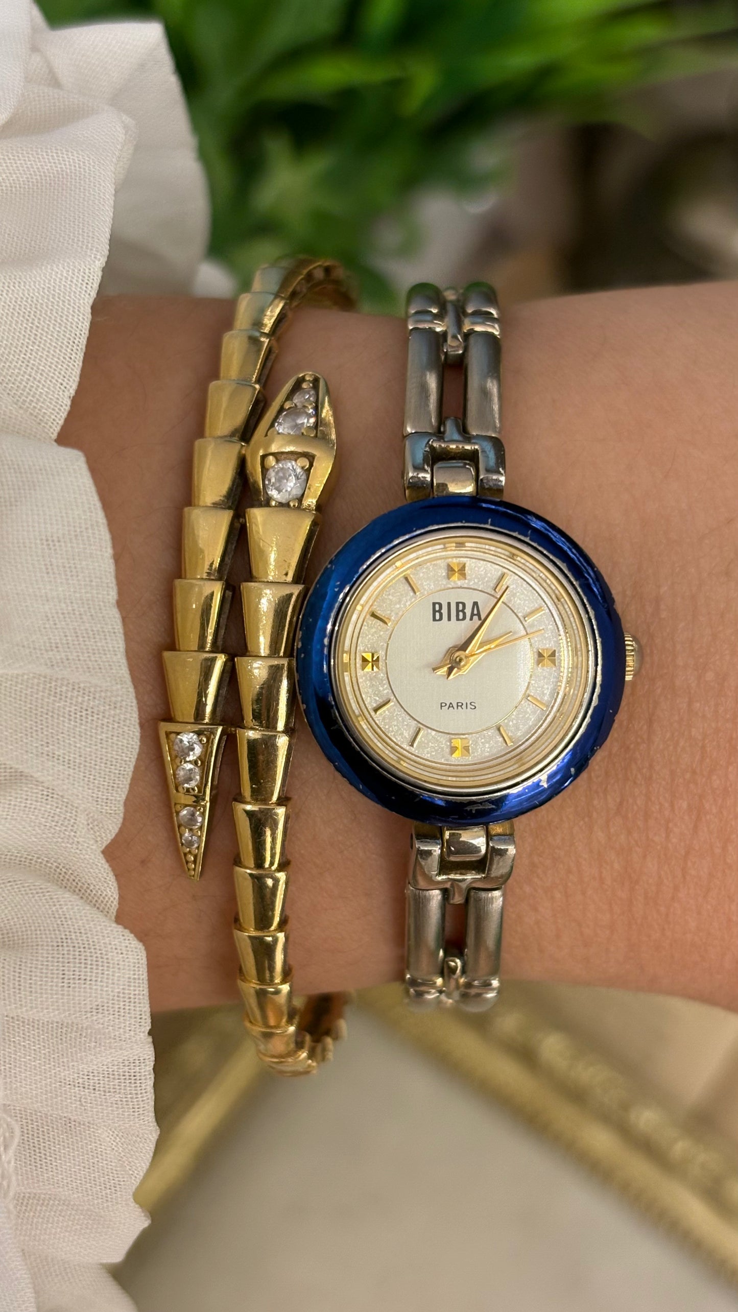 Rare Vintage BIBA Metallic Blue Bezel Chain Link Watch in Silver Tone Quartz