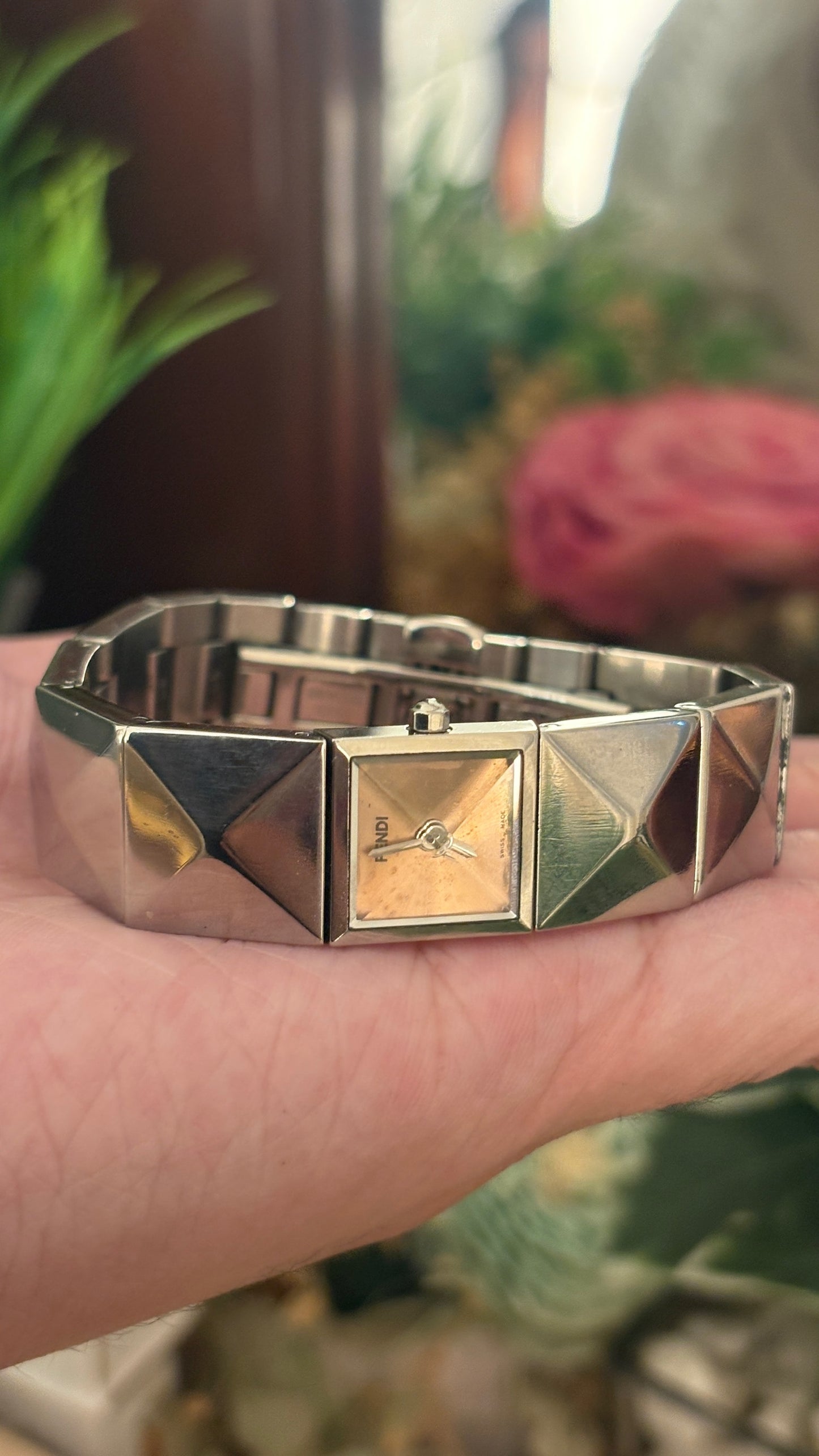 Rare Vintage Fendi Orologi 4250L Pink Dial Pyramid Unibracelet Watch in Silver Tone Quartz