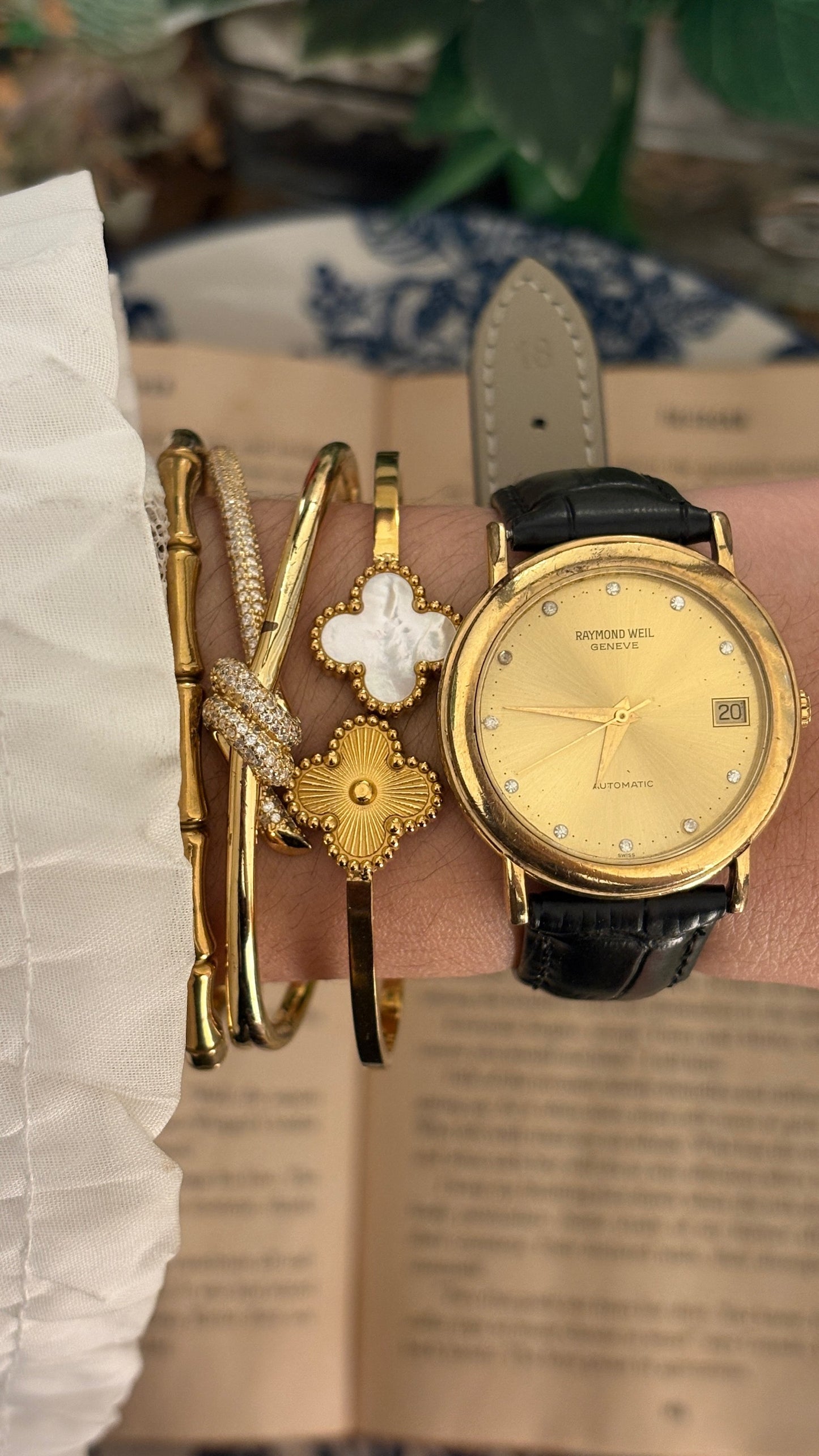 Rare Vintage Raymond Weil Geneve Swiss Automatic Mens Watch in Gold Tone