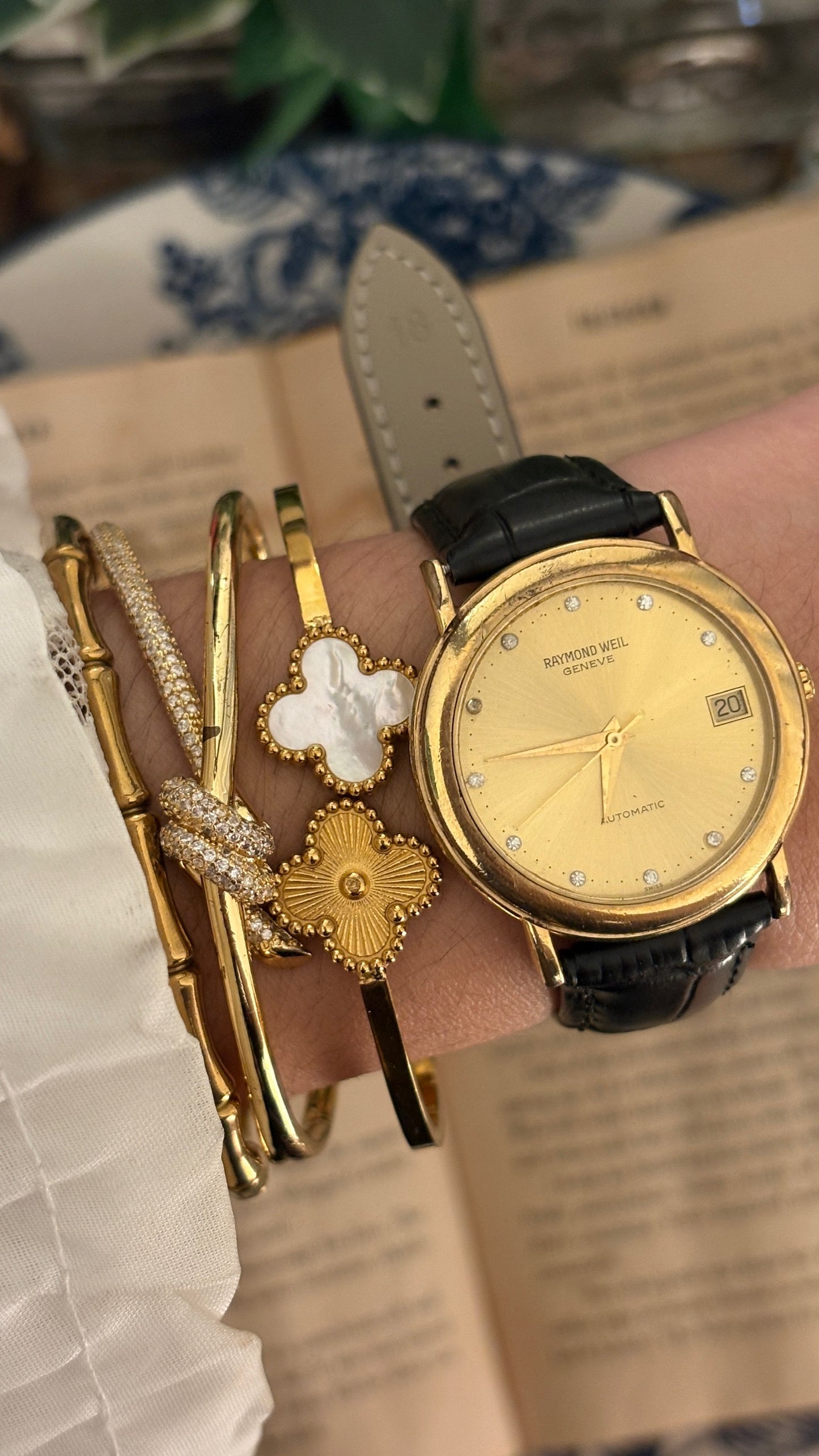 Rare Vintage Raymond Weil Geneve Swiss Automatic Mens Watch in Gold Tone