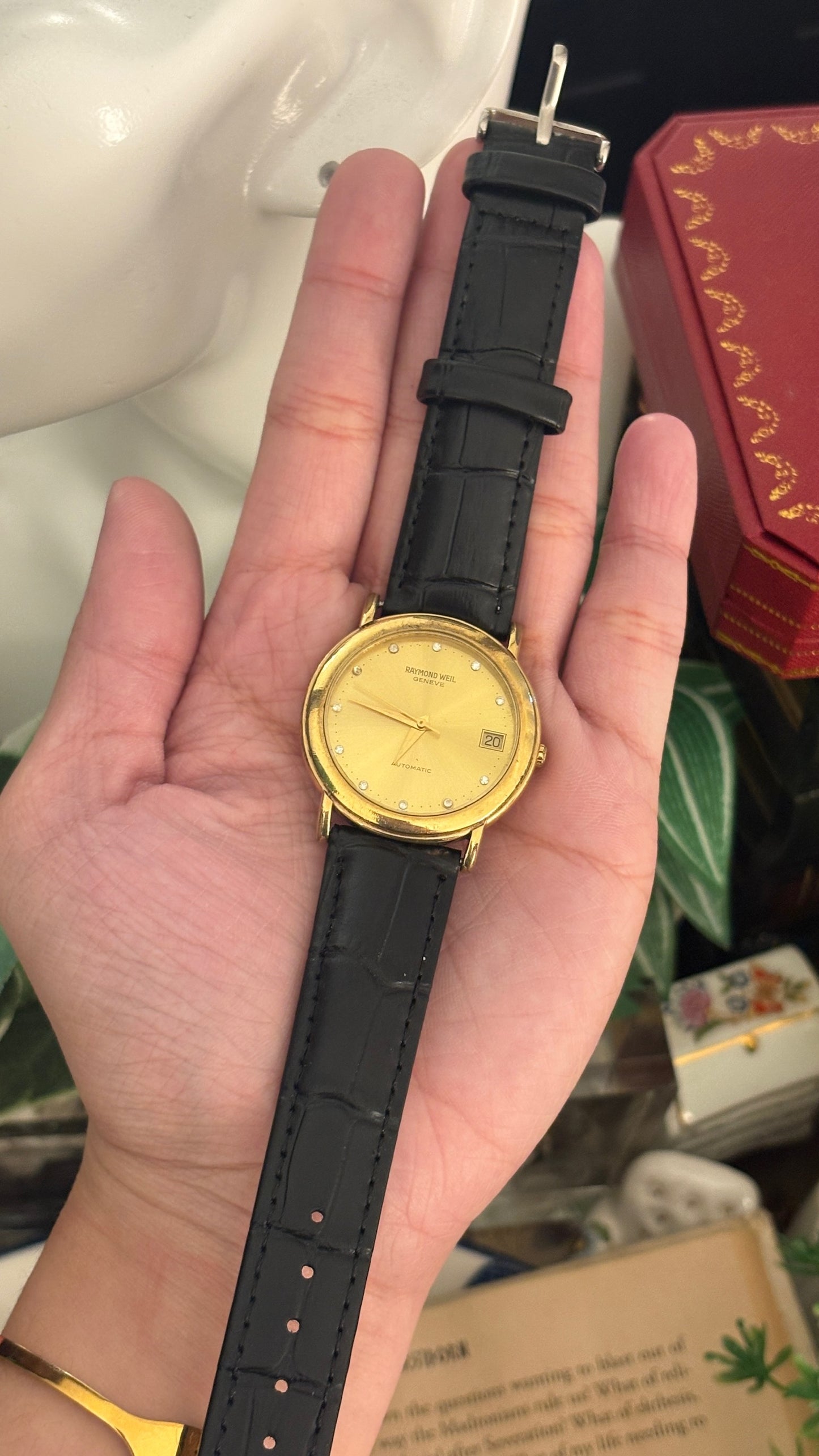 Rare Vintage Raymond Weil Geneve Swiss Automatic Mens Watch in Gold Tone