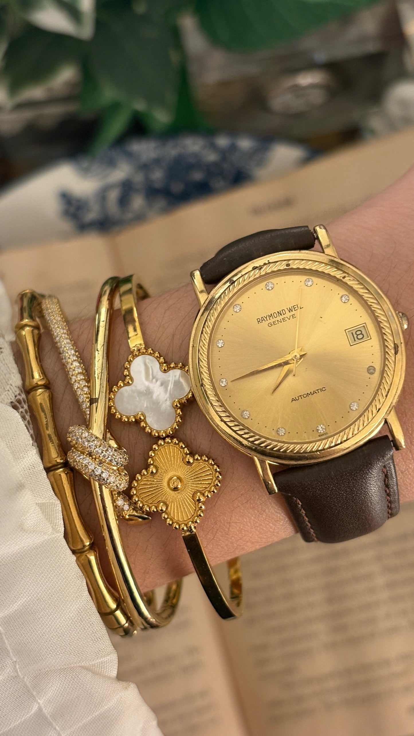 Vintage Raymond Weil Swiss Date Window Mens Automatic Watch in Gold Tone Brown Leather