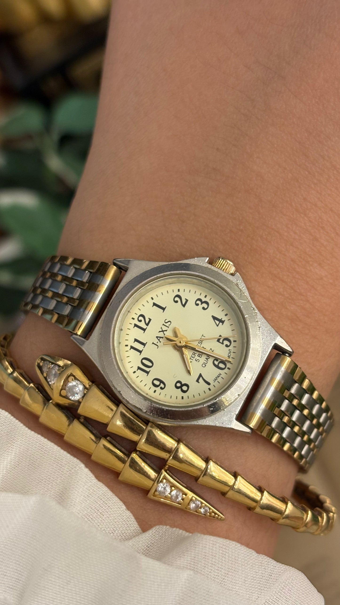 Vintage J-Axis Classic Minimalist Watch in Two-Tone Quartz