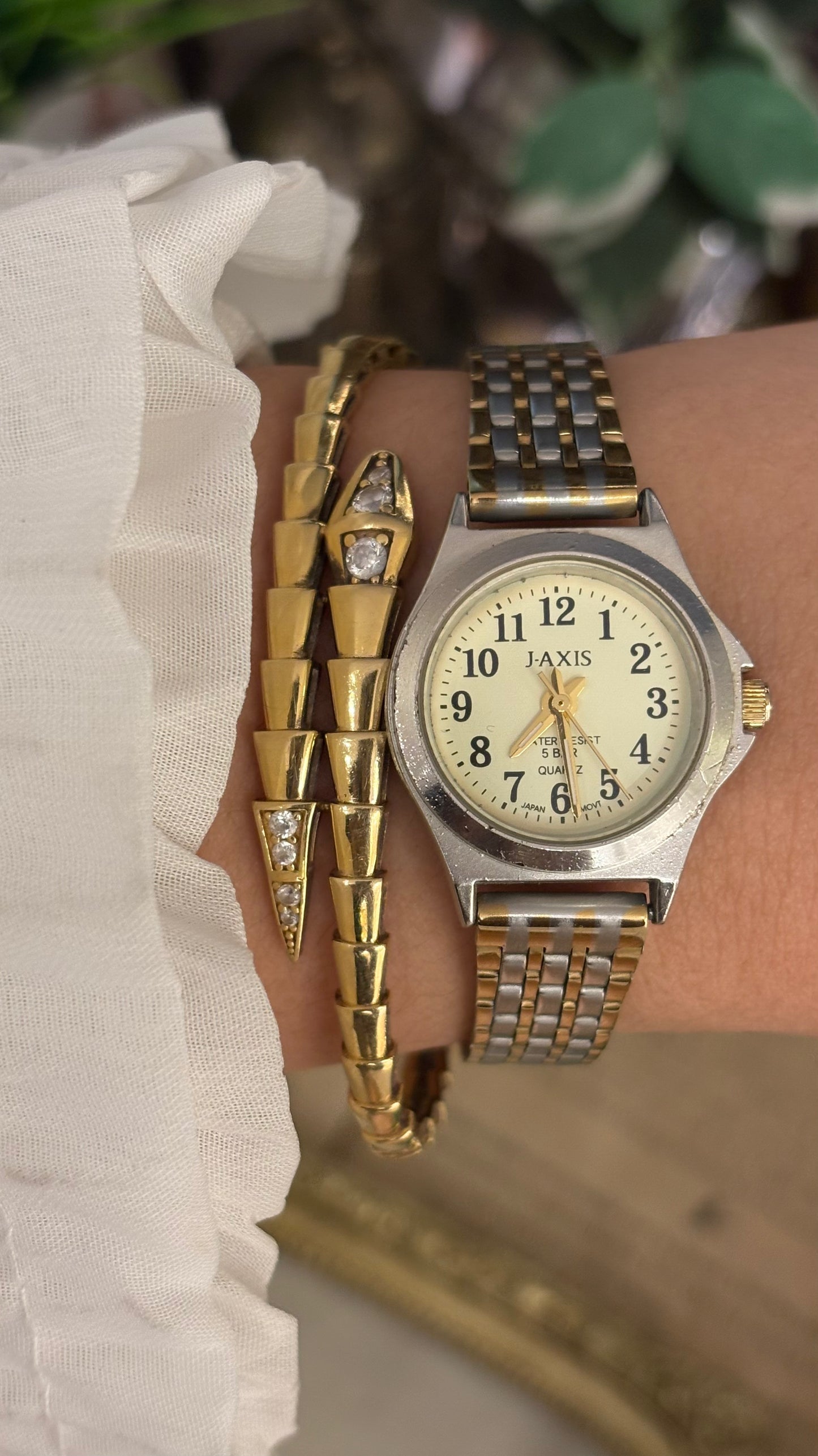 Vintage J-Axis Classic Minimalist Watch in Two-Tone Quartz
