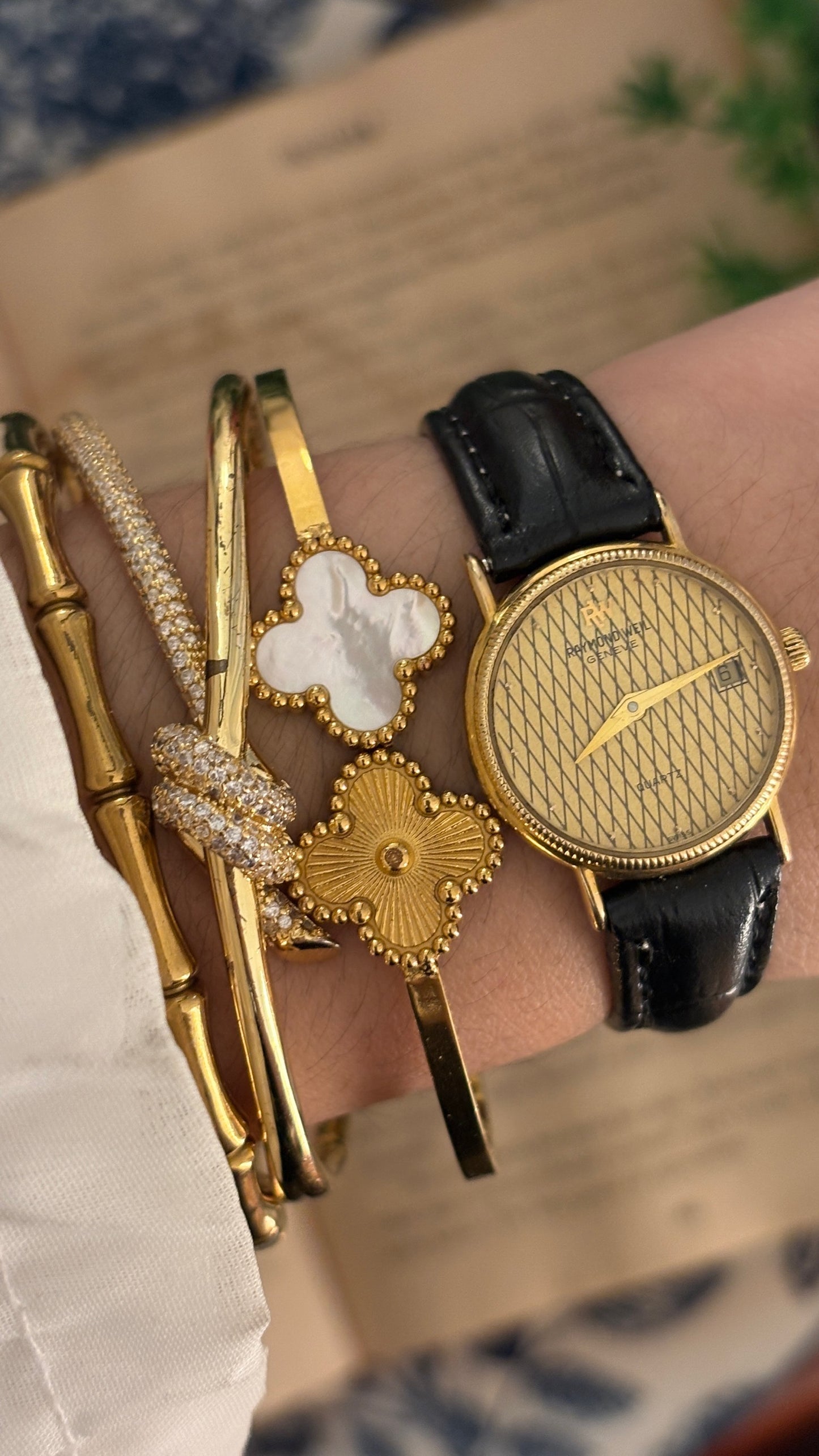 Rare Vintage Raymond Weil Date Window Watch in Gold Tone Black Leather Quartz