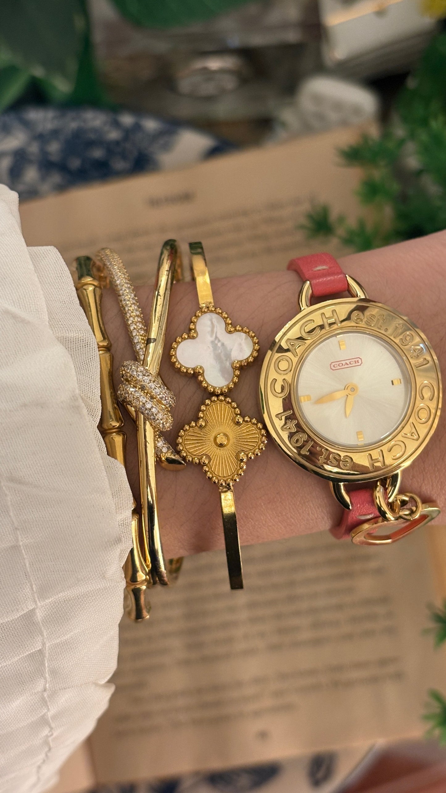 Rare Vintage Coach Medallion with Heart Hangtag Watch in Gold Tone Pink Leather Quartz