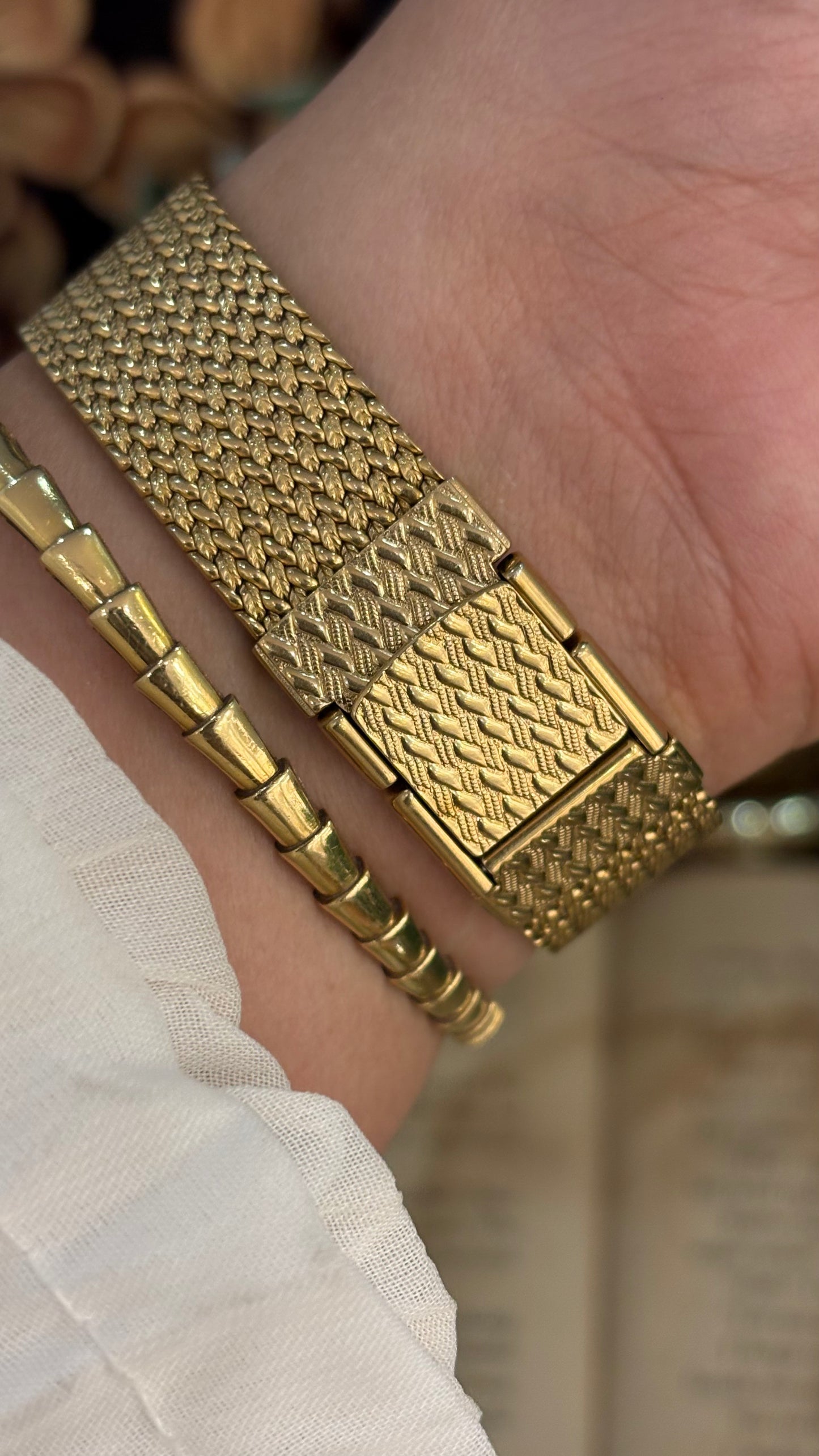 Extremely Rare Seiko Dolce Mens Dress Watch Tank in Gold Tone Quartz