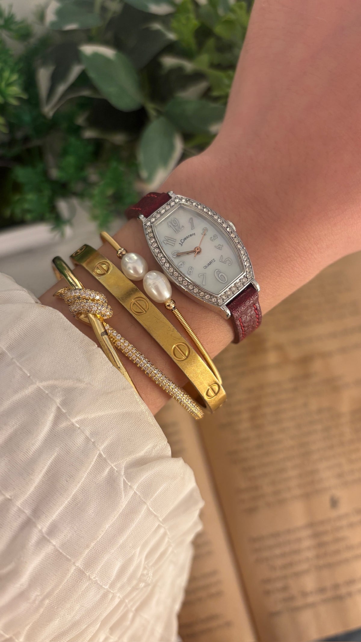 Vintage J.Crescent Barrel Watch in Silver Tone Quartz