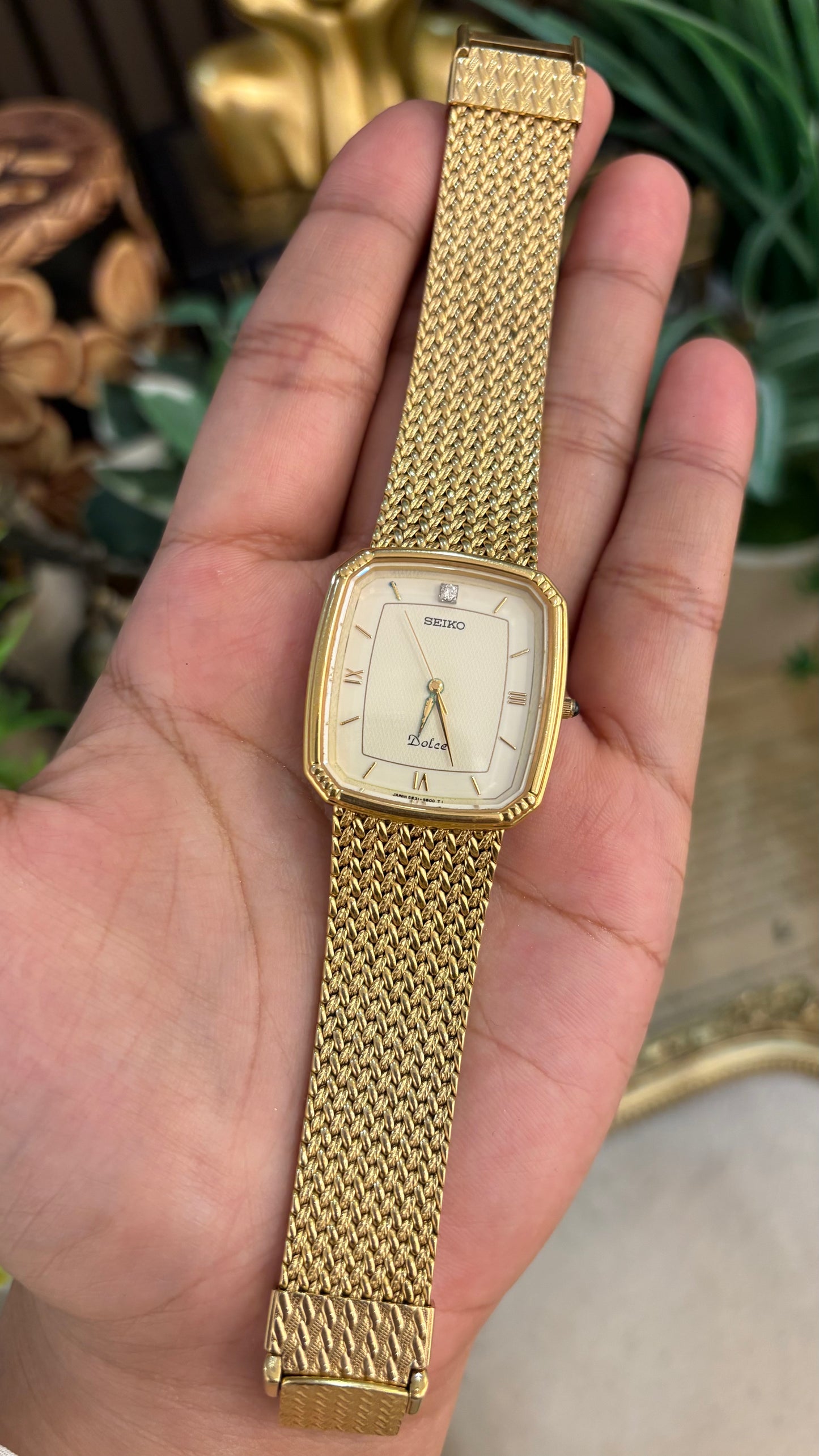 Extremely Rare Seiko Dolce Mens Dress Watch Tank in Gold Tone Quartz