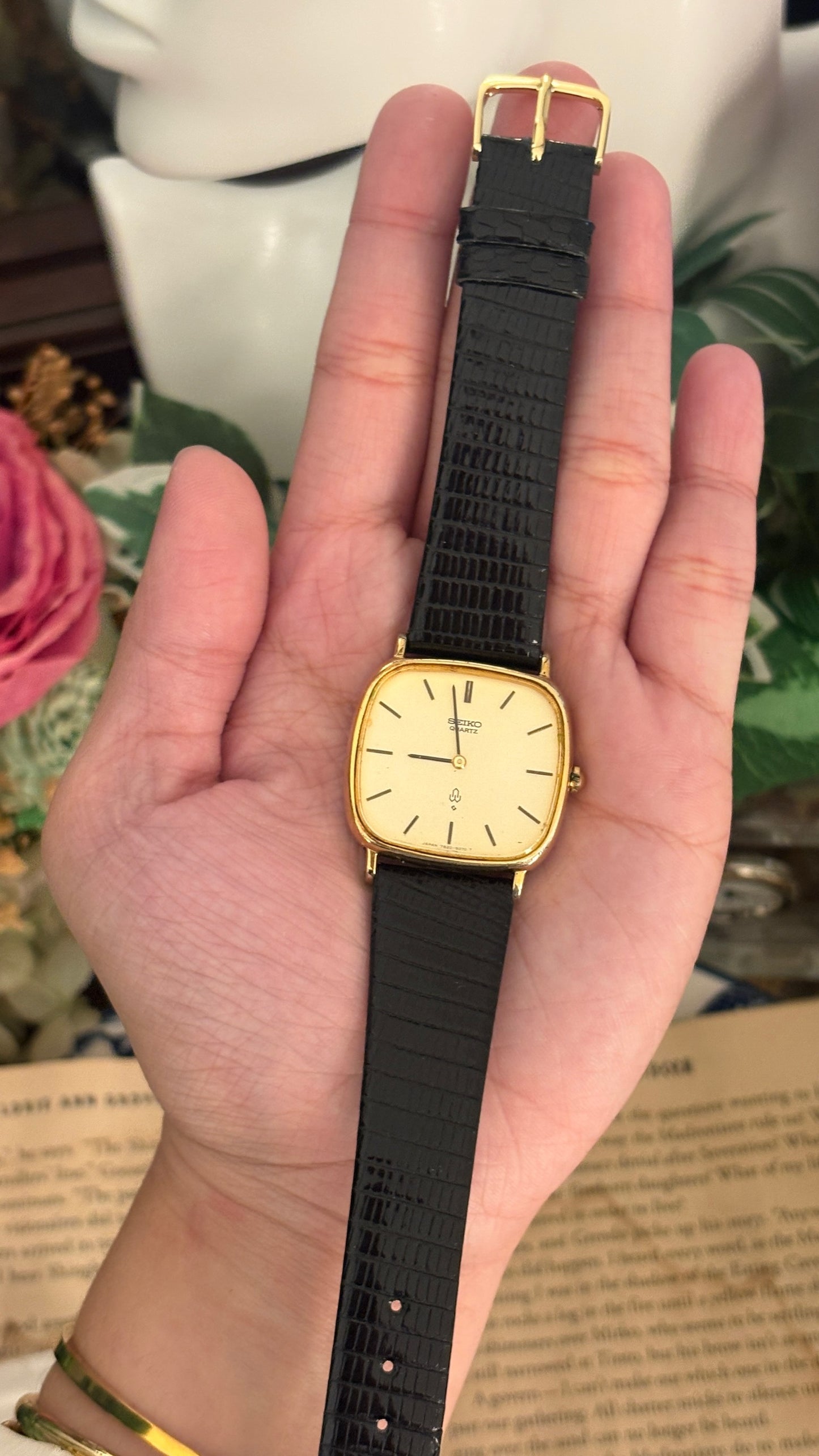 Rare Vintage Seiko Mens Tank Watch in Gold Tone Black Leather Quartz