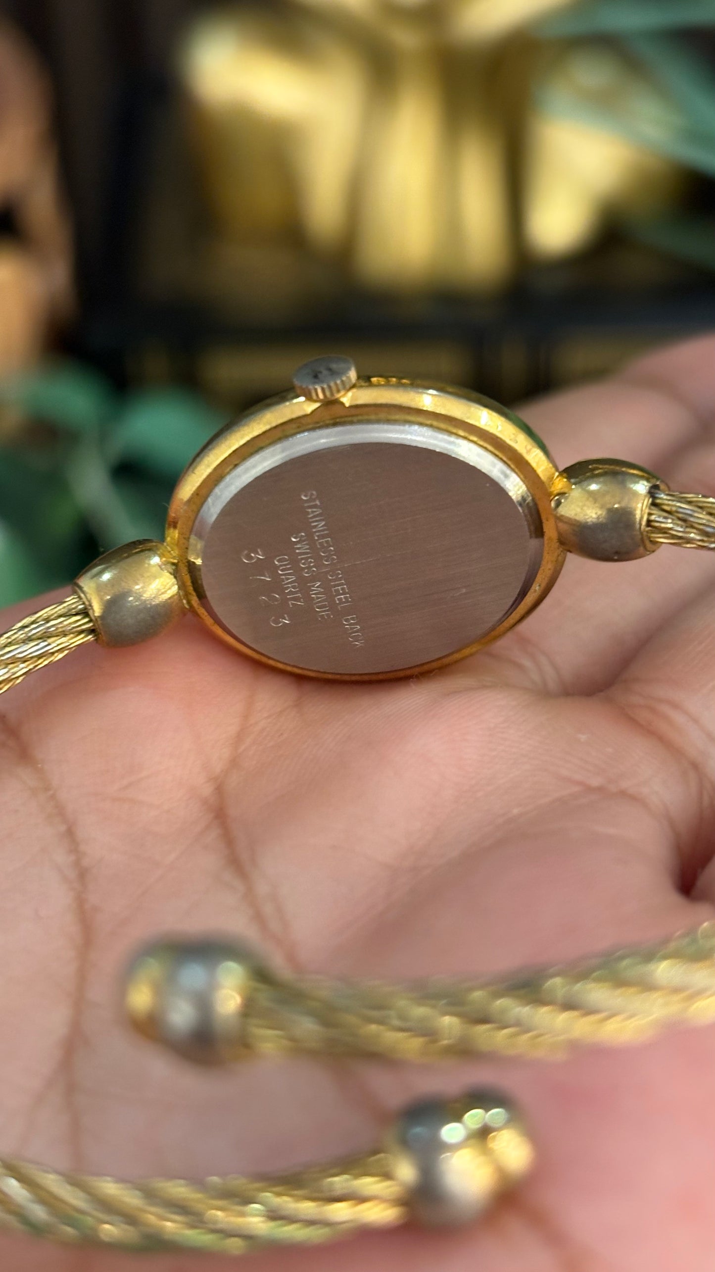 Rare Elegant Vintage Itraco Twisted Bangle Watch in Gold Tone Black Oval Dial Quartz