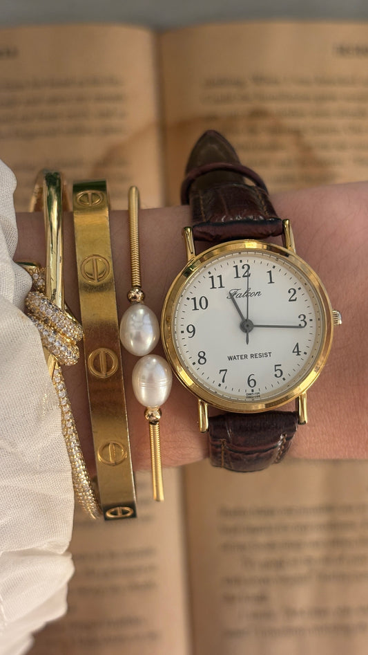Vintage Falcon Classic Watch in Gold Tone Brown Leather Quartz