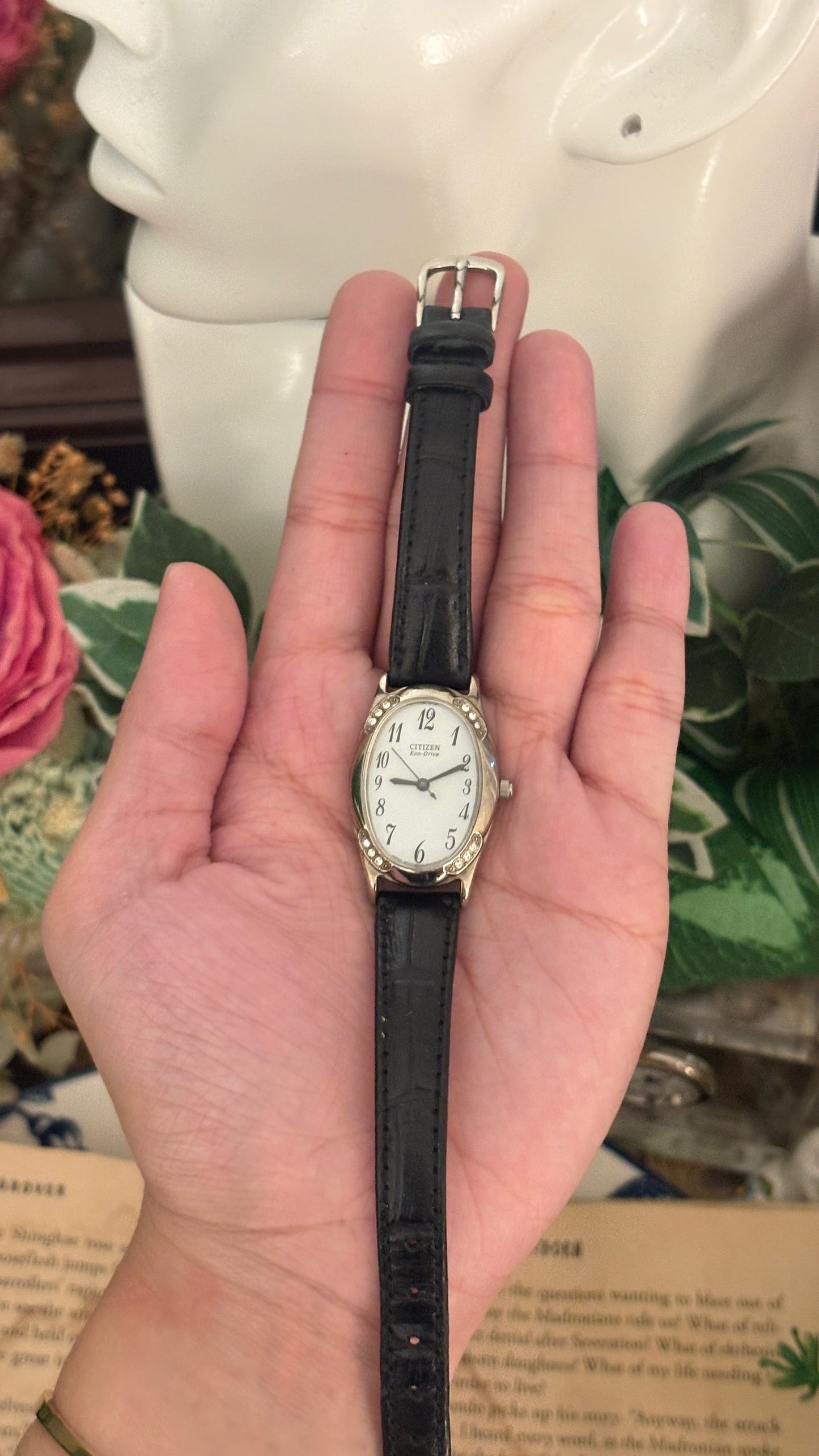 Rare Vintage Citizen Eco-drive Oval Case Rhinestone Accents Watch in Silver Tone Black Leather Quartz