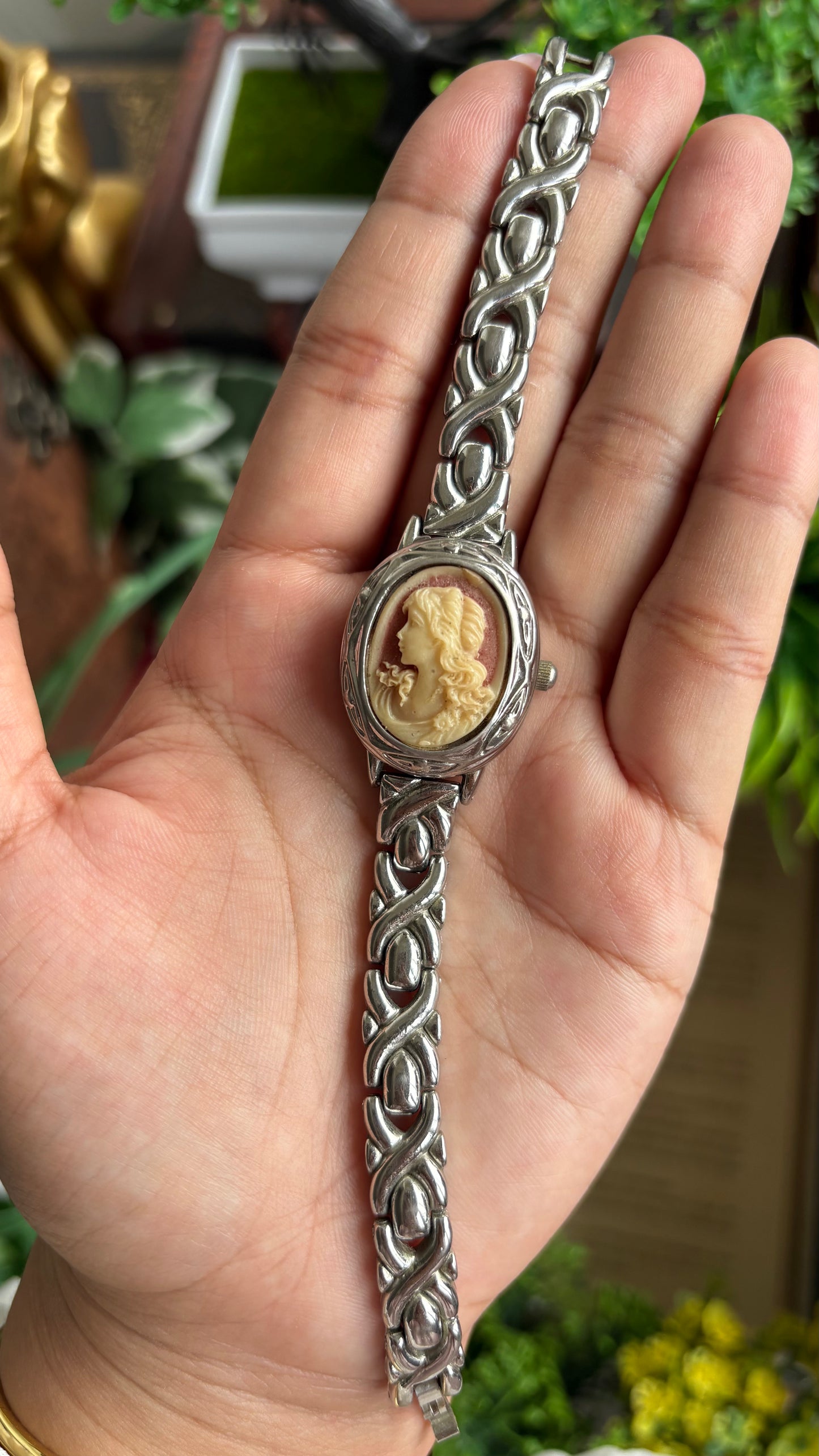 Extremely Rare Vintage Marba Cameo Peekaboo Watch in Silver Tone