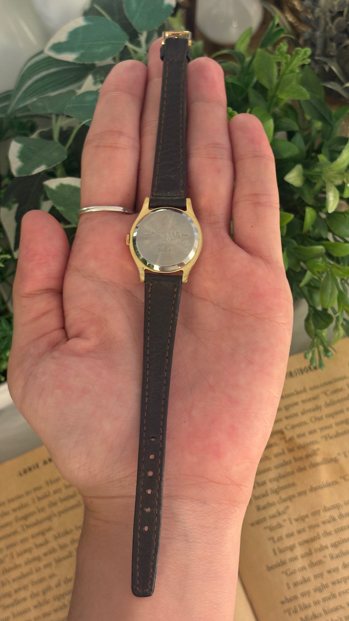 Vintage Cregar Classic Watch in Gold Tone Brown Leather Quartz