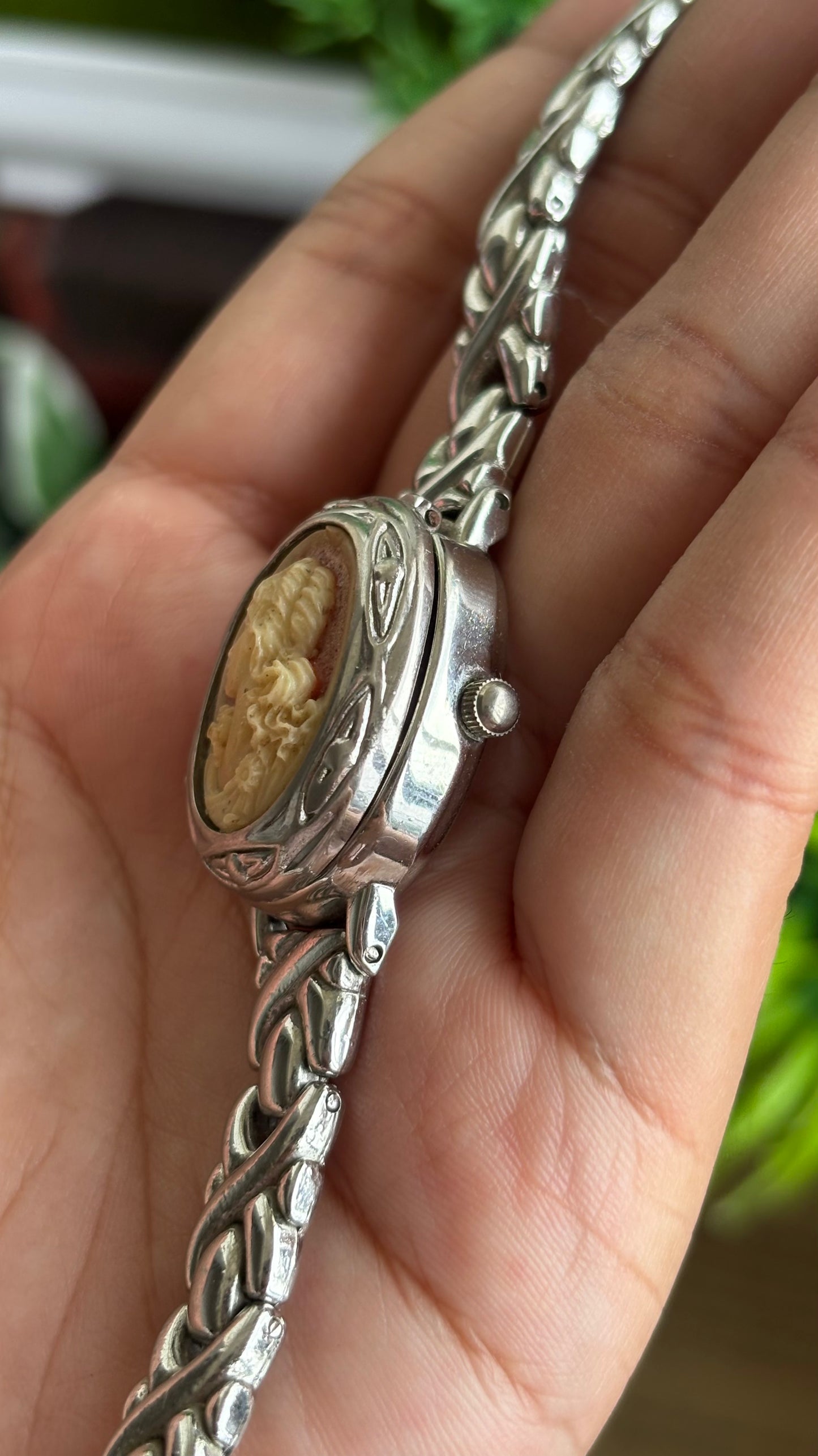Extremely Rare Vintage Marba Cameo Peekaboo Watch in Silver Tone