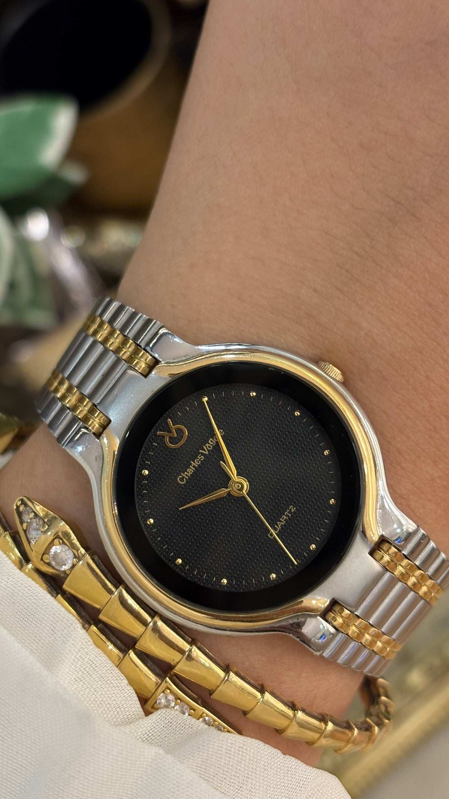 Vintage Elegant Charles Vogele Mens Classic Watch in Two-Tone Black Dial Quartz