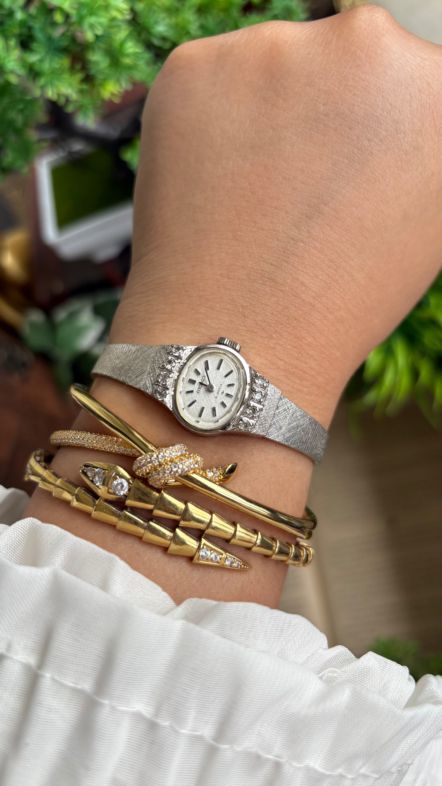 Vintage Seiko Manual Wind Watch in Silver Tone with Eight Diamonds