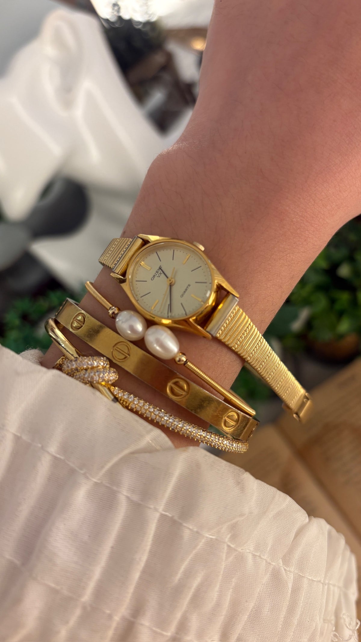 Rare Vintage Orient Seiko Oval Dial Watch in Gold Tone Quartz