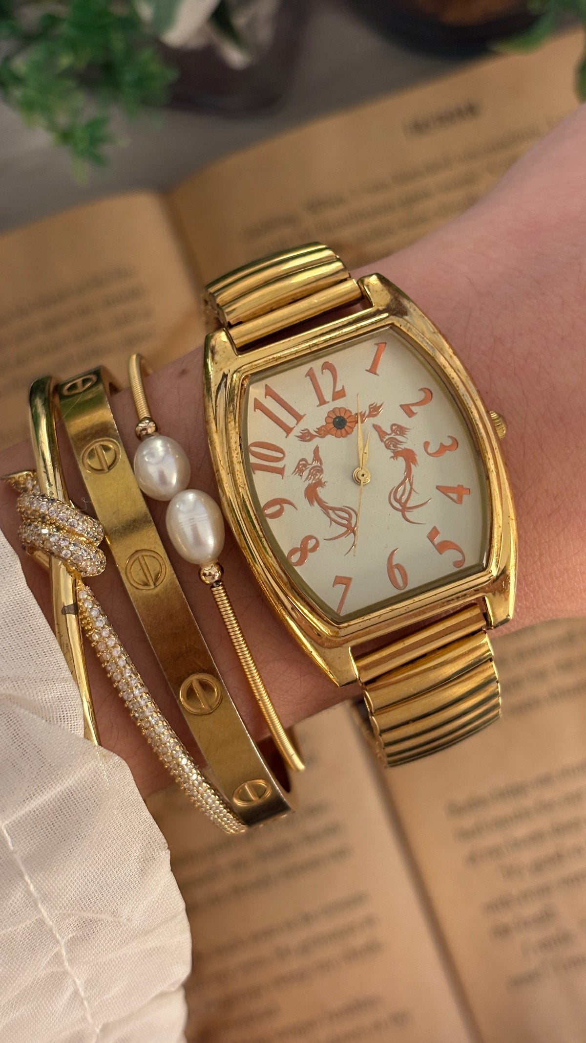Rare Vintage Japan Quartz Phoenix Barrel Dial Watch in Gold Tone Quartz