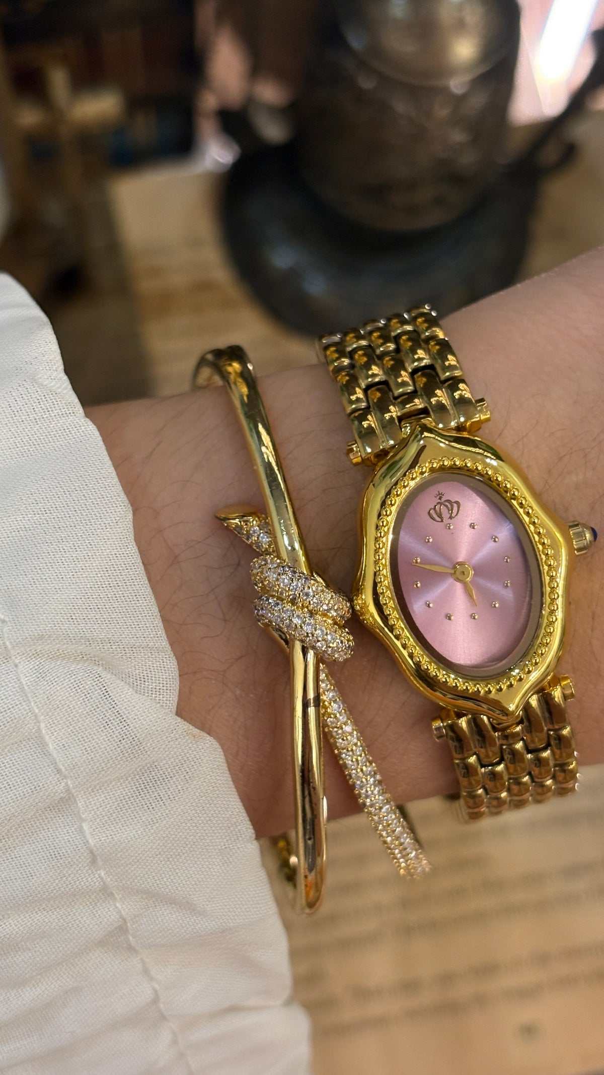 Rare Vintage Elegant Heel Intertwined V Bracelet Princess Watch in Gold Tone Pink Sunray Dial Quartz
