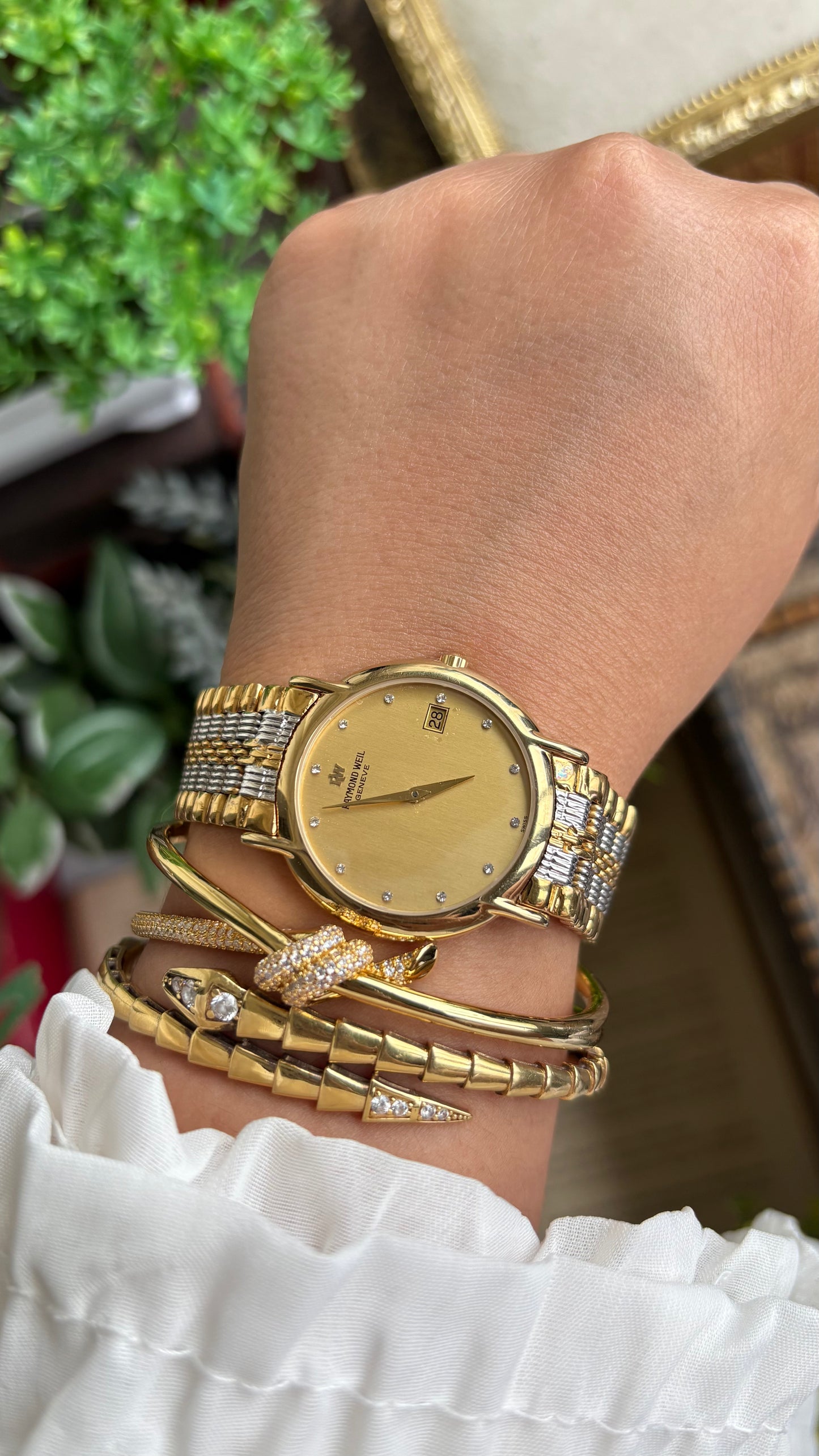 Vintage Raymond Weil Geneve Watch in Two-Tone With Window Date