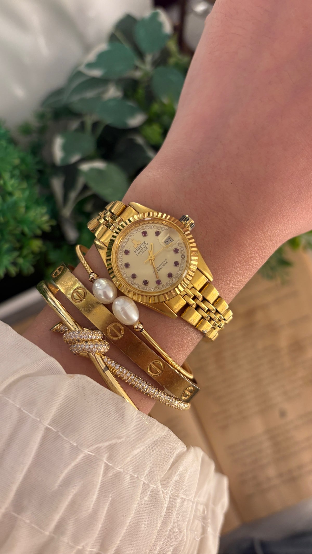 Rare Vintage Klaeuse Swiss Fluted Bezel Watch in Gold Tone Quartz