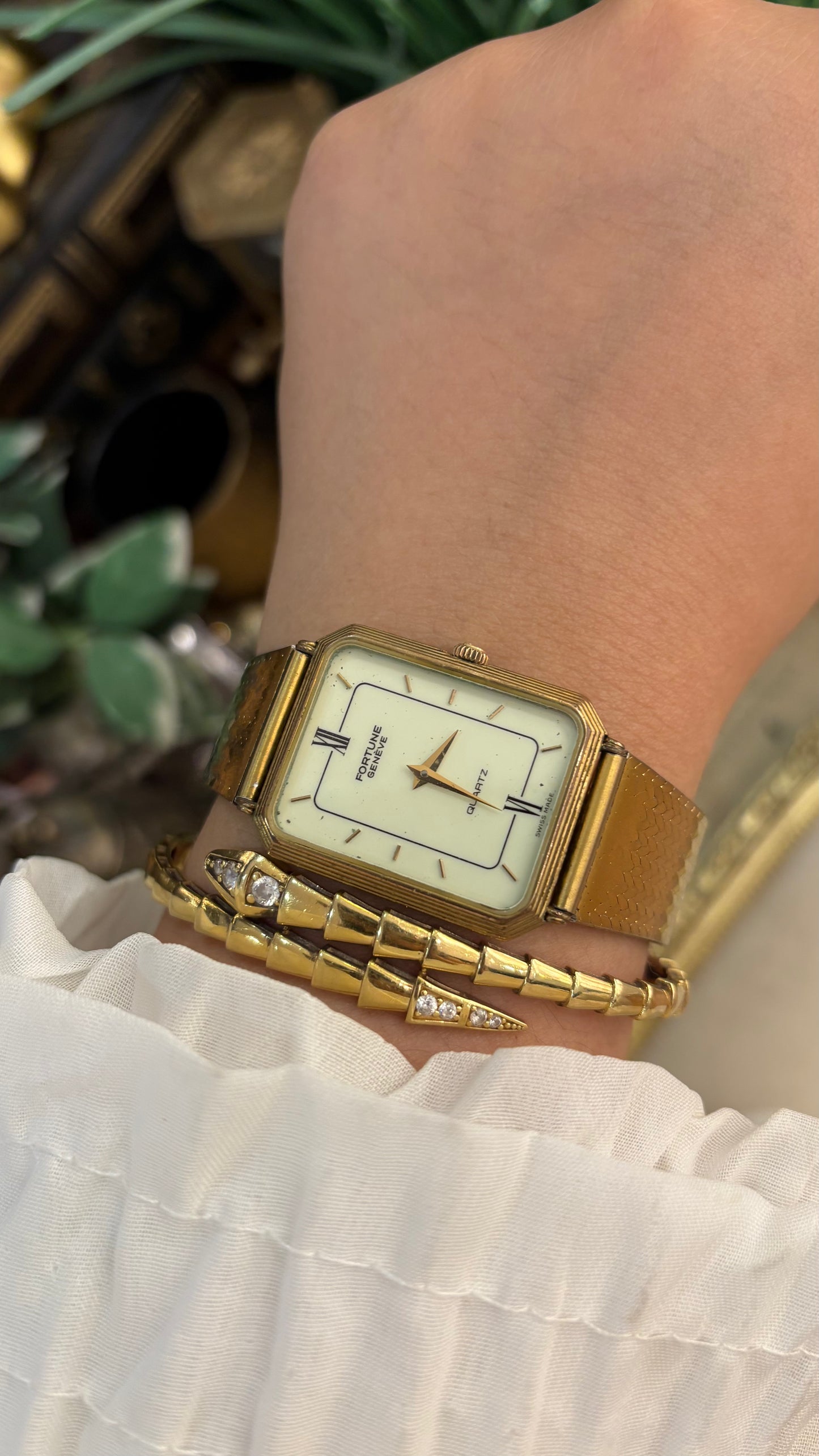 Rare Vintage Fortune Geneve Swiss Mens Tank Dress Watch in Gold Tone Quartz