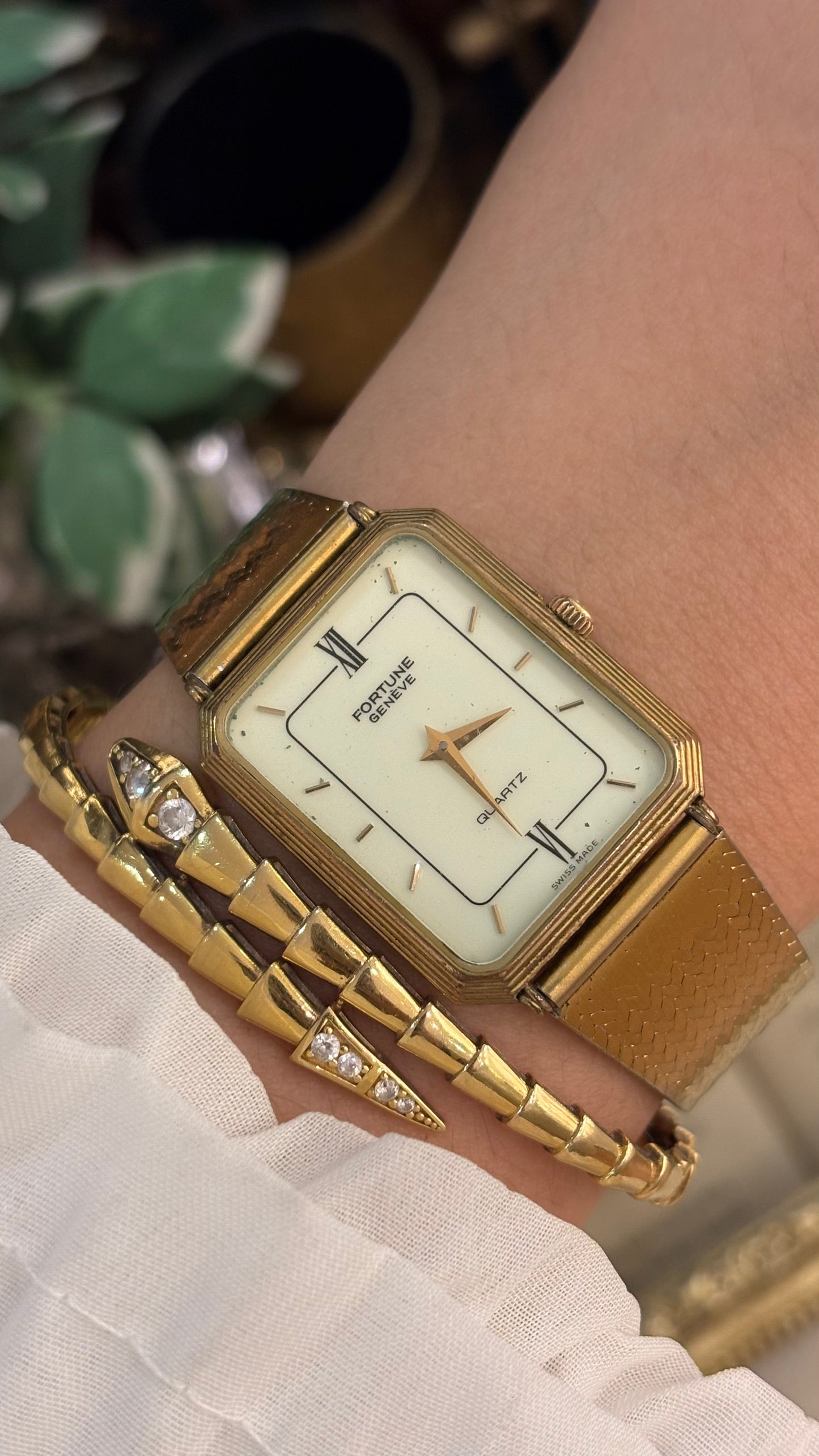 Rare Vintage Fortune Geneve Swiss Mens Tank Dress Watch in Gold Tone Quartz