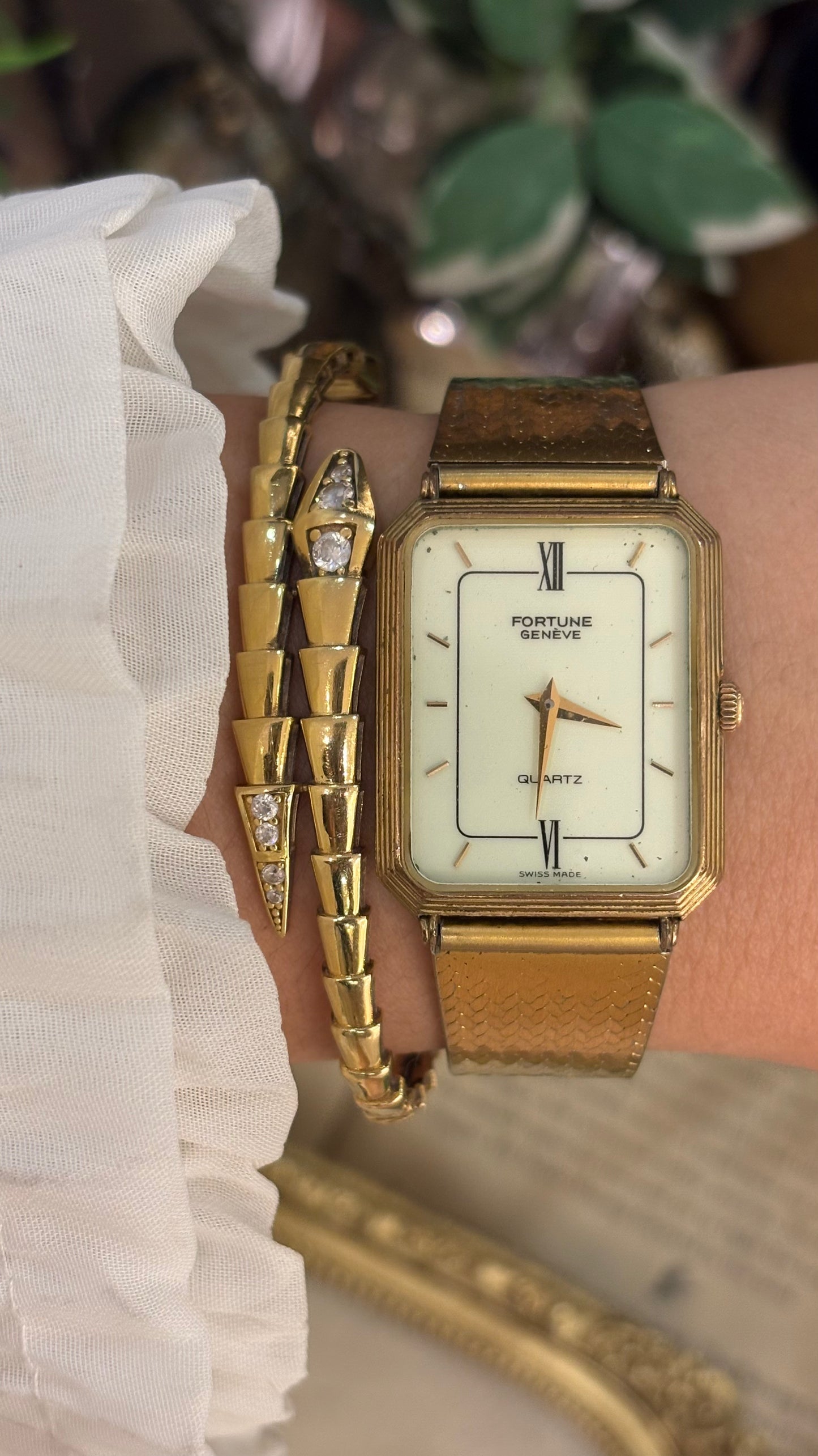 Rare Vintage Fortune Geneve Swiss Mens Tank Dress Watch in Gold Tone Quartz