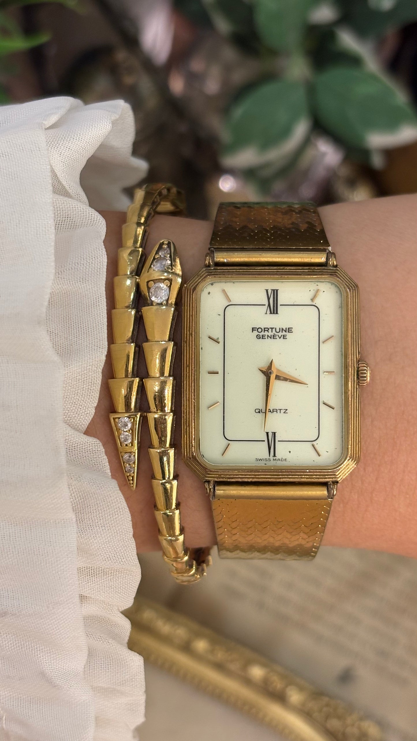 Rare Vintage Fortune Geneve Swiss Mens Tank Dress Watch in Gold Tone Quartz