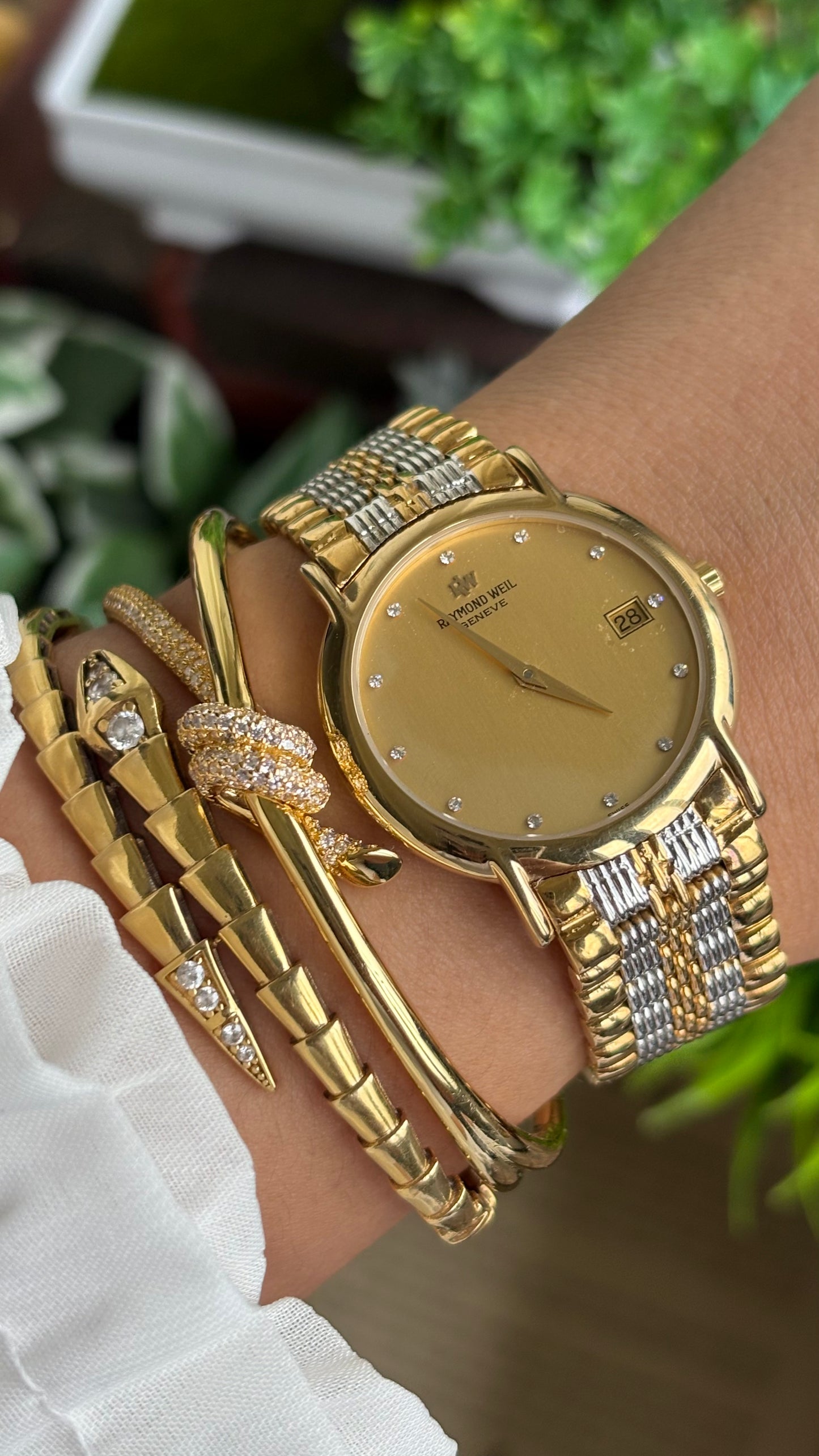 Vintage Raymond Weil Geneve Watch in Two-Tone With Window Date