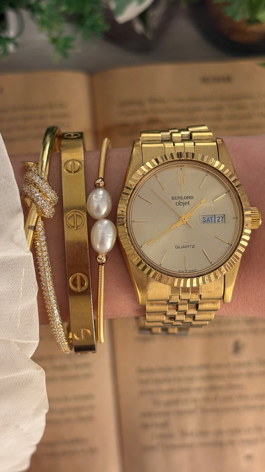 Vintage Sunlord Objet Citizen Fluted Bezel Day-Date Watch in Gold Tone Quartz