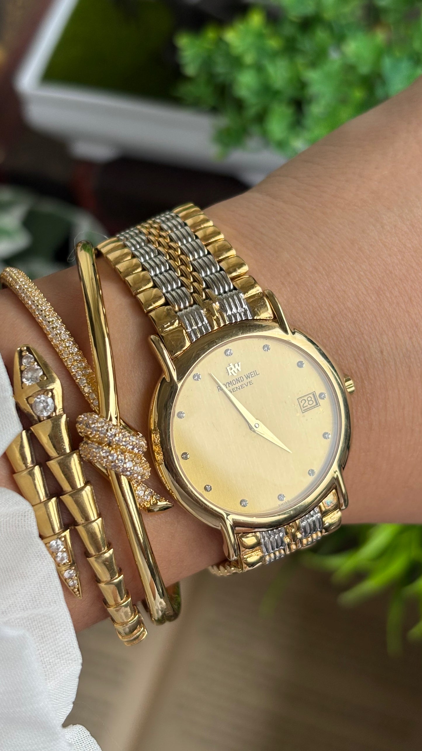 Vintage Raymond Weil Geneve Watch in Two-Tone With Window Date