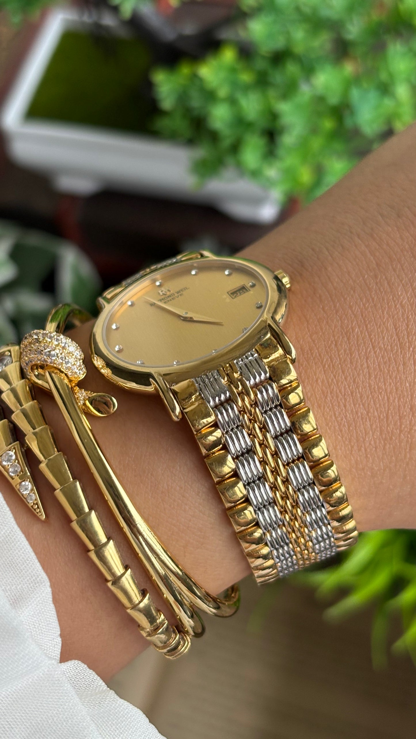Vintage Raymond Weil Geneve Watch in Two-Tone With Window Date