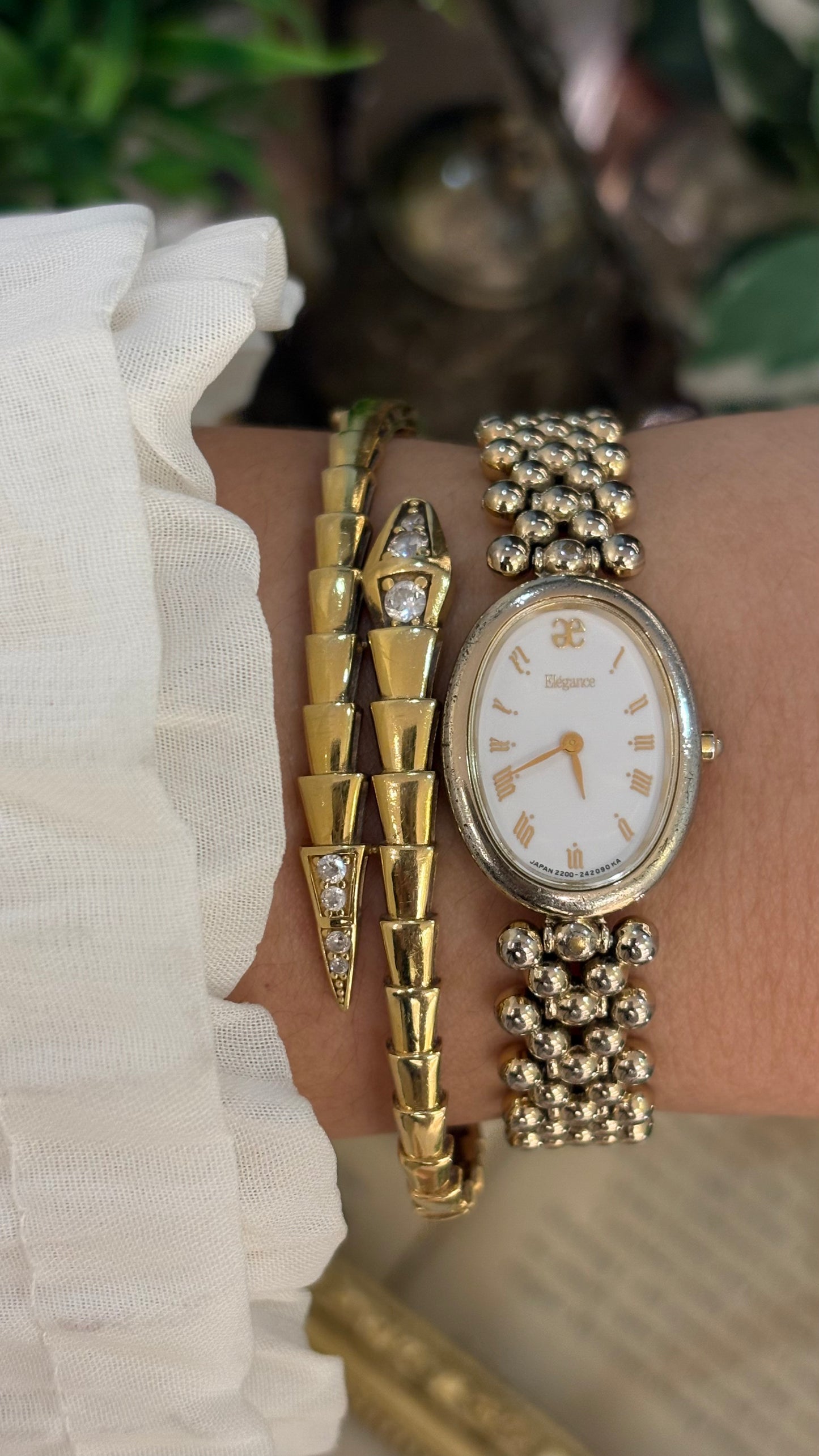 Rare Vintage Elegance Citizen Beaded Ball Bracelet Watch in Light Gold Tone Quartz Oval Dial